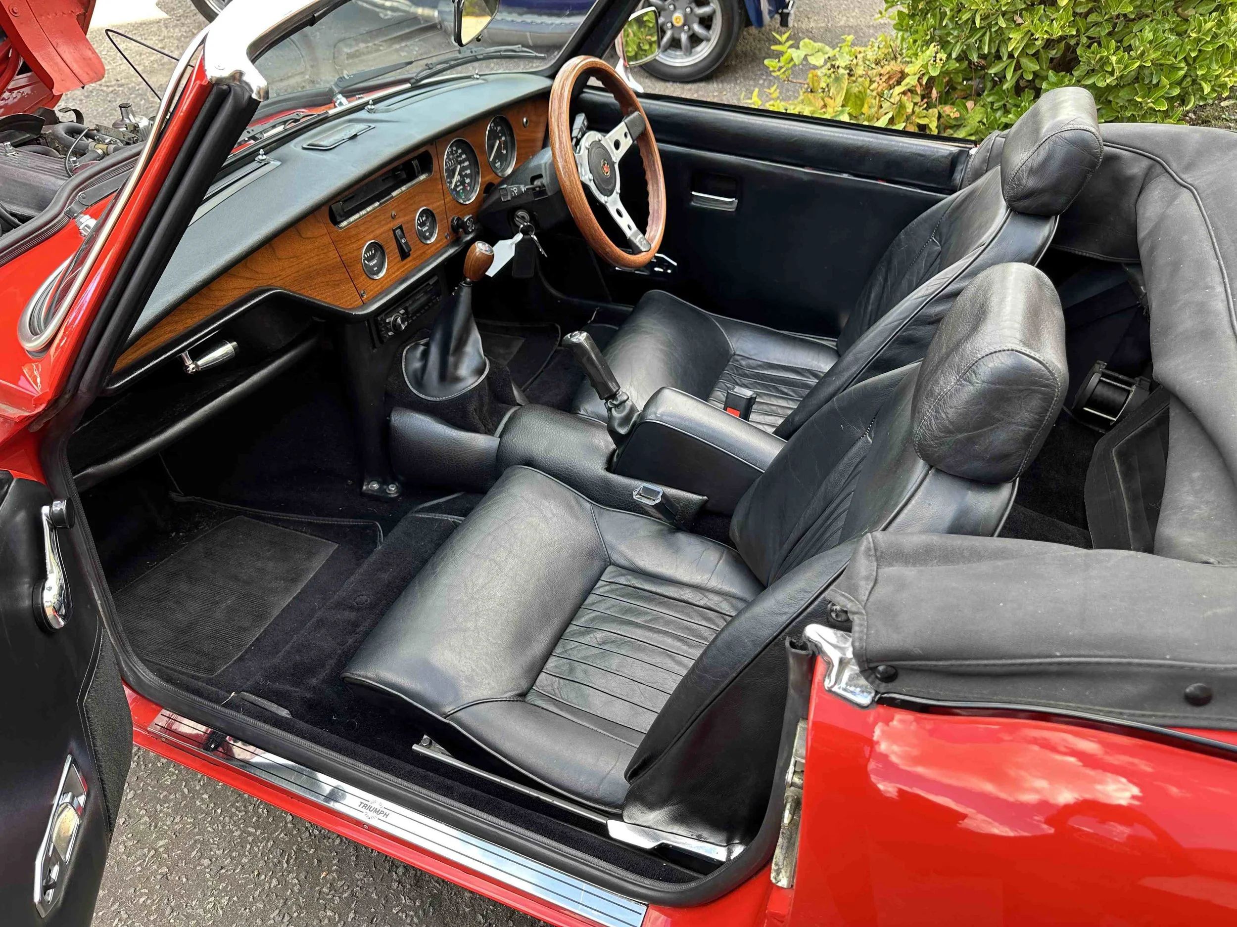 Triumph Spitfire 1500 - ULD5R (14).jpeg