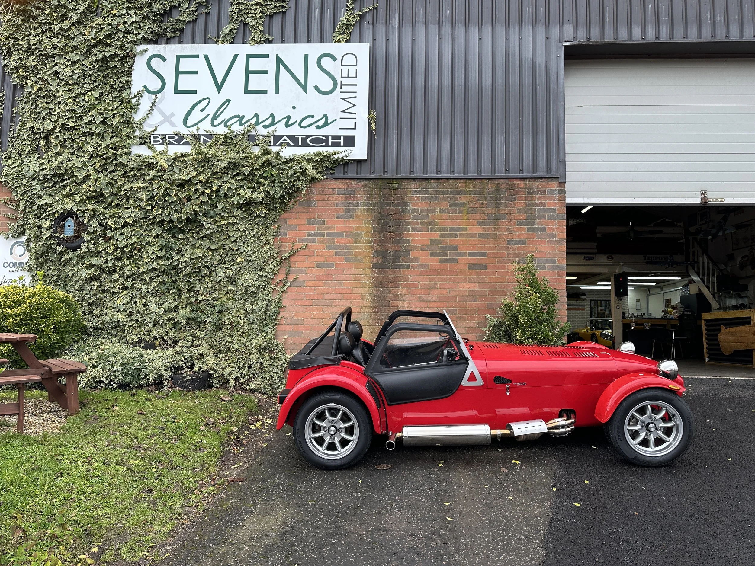 Caterham S70VEN - 270S (14).jpg