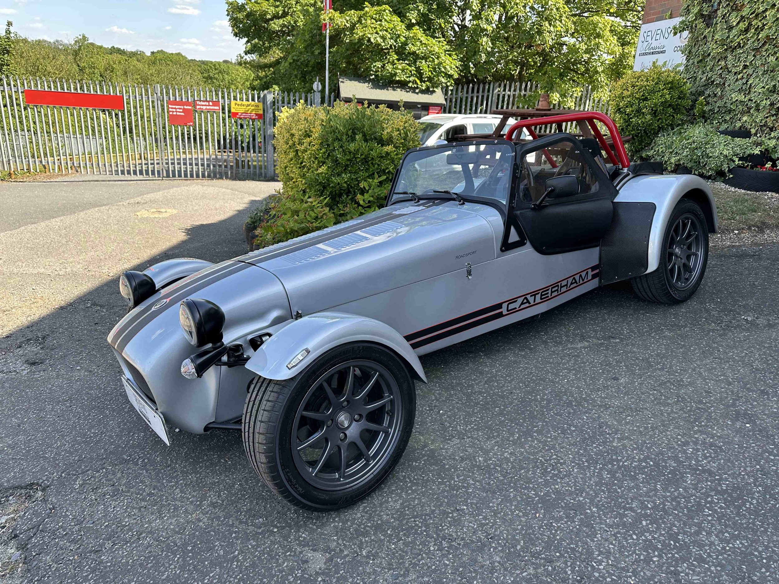 Caterham Roadsport - GN11ENY (3).jpeg