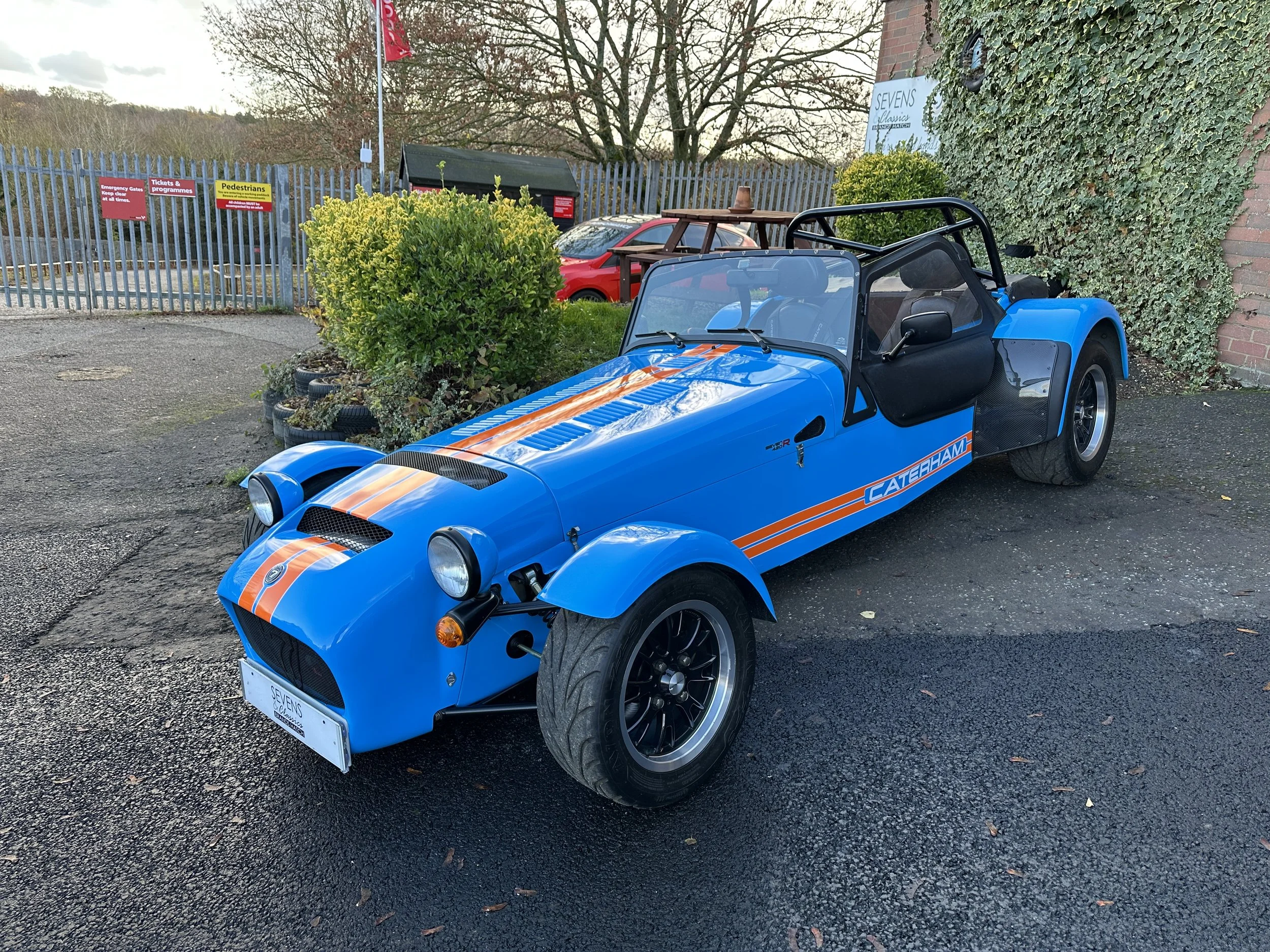 Caterham 420R SV - DA65FMG (3).jpg