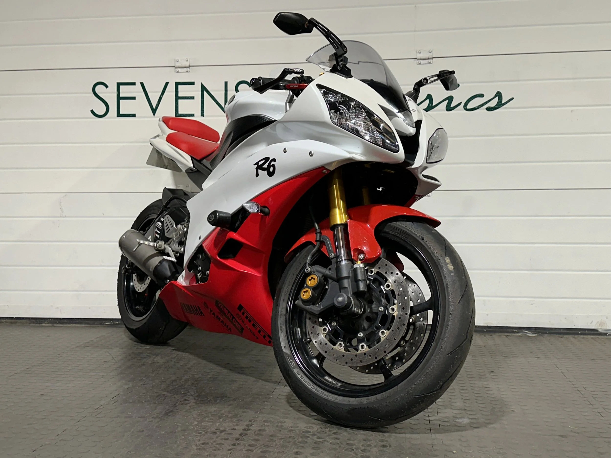 Suzuki Yzf R6 Red