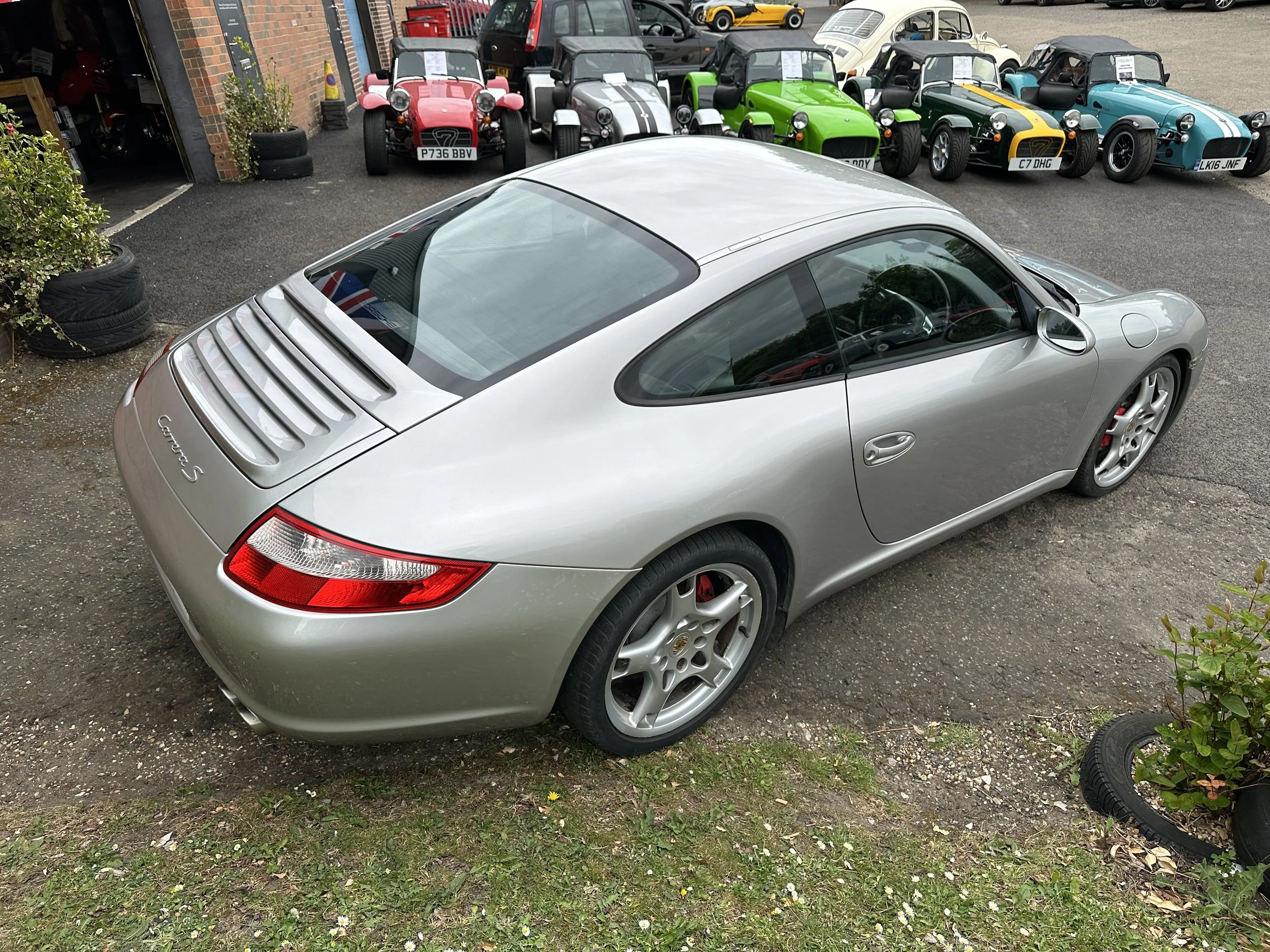 Porshe 911 (1001) - MX56ECT.jpg