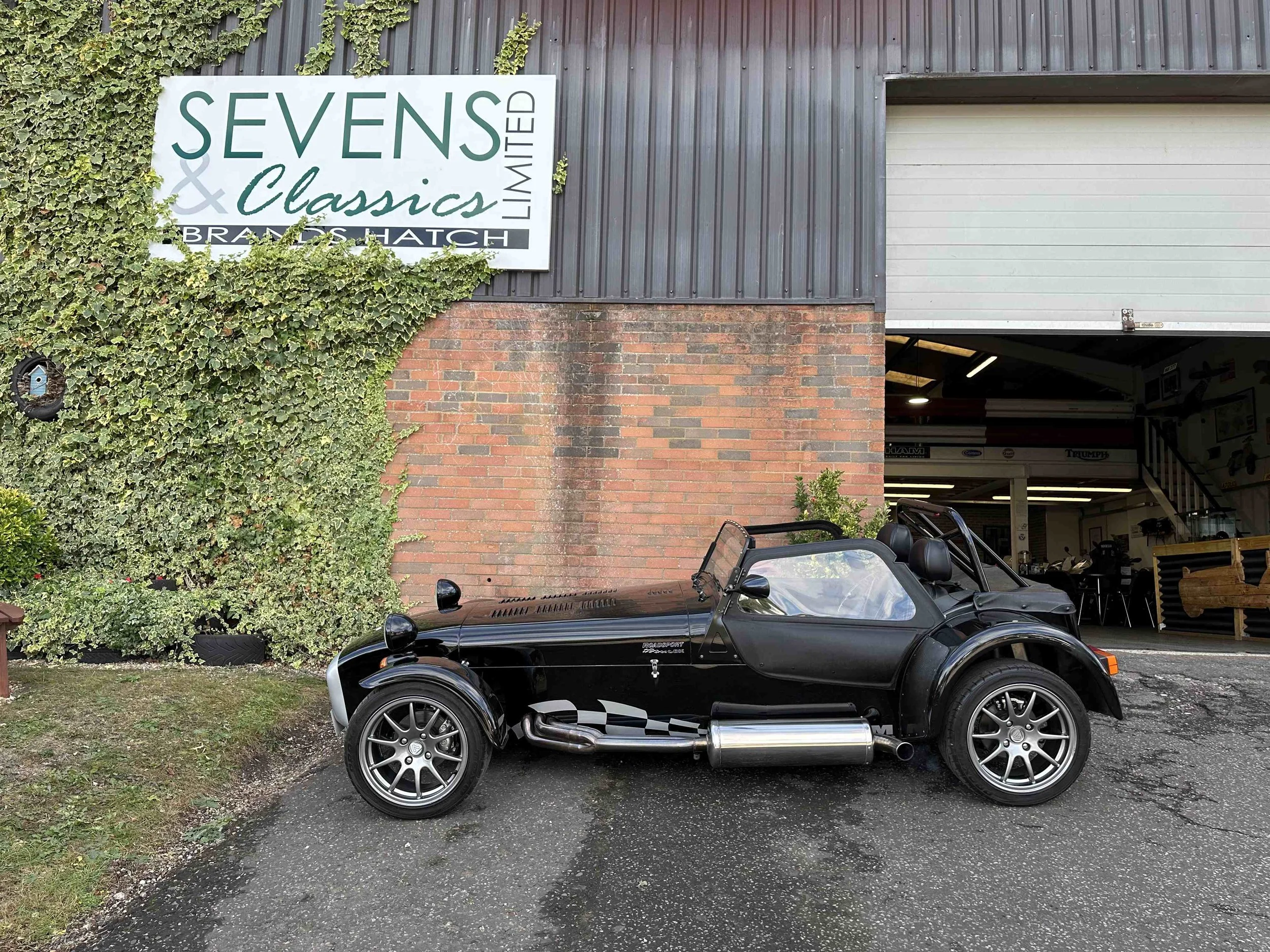 Caterham SV Roadsport 155 (11).jpeg