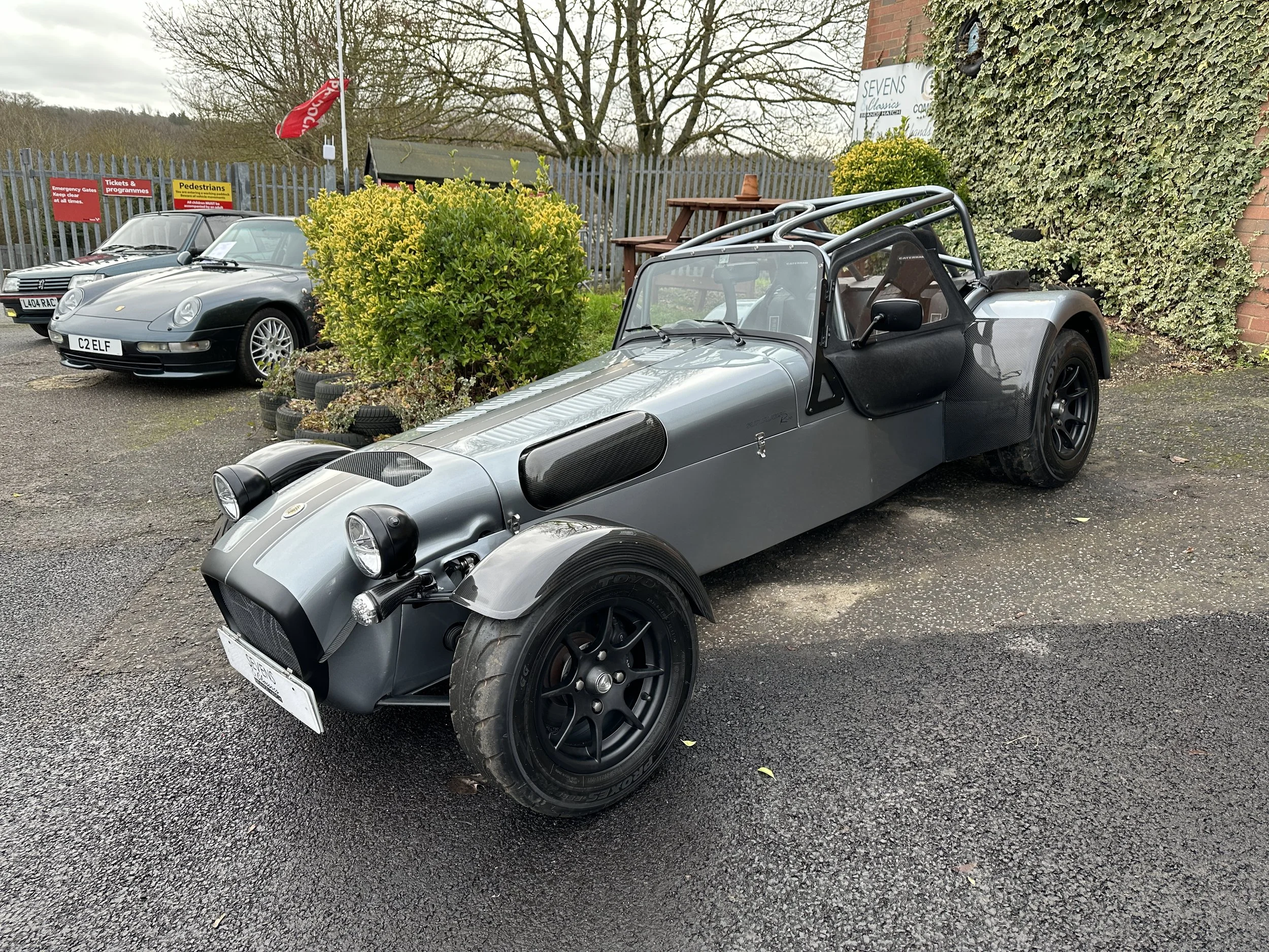 Caterham R500 Front Caterham Superlight R500 | Sevens & Classics