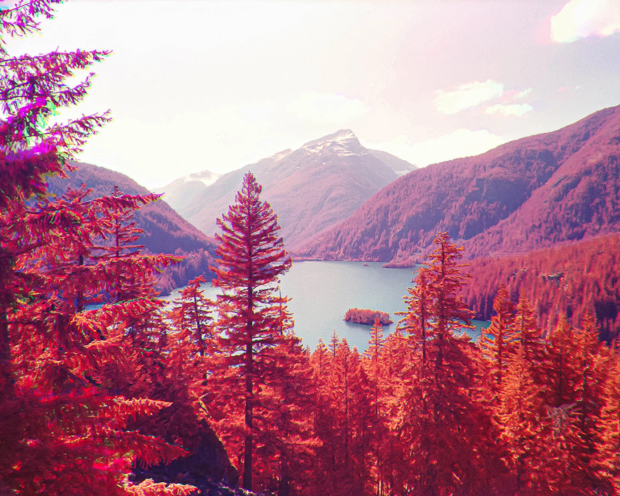 Trichrome Diablo Lake 2.jpg