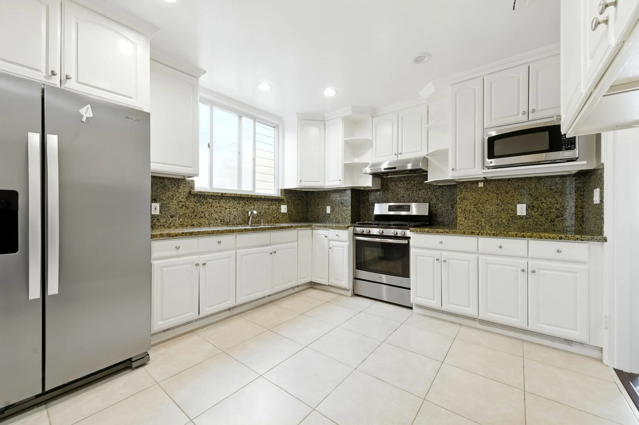 10-web-or-mls-2145-32nd-ave.jpg
