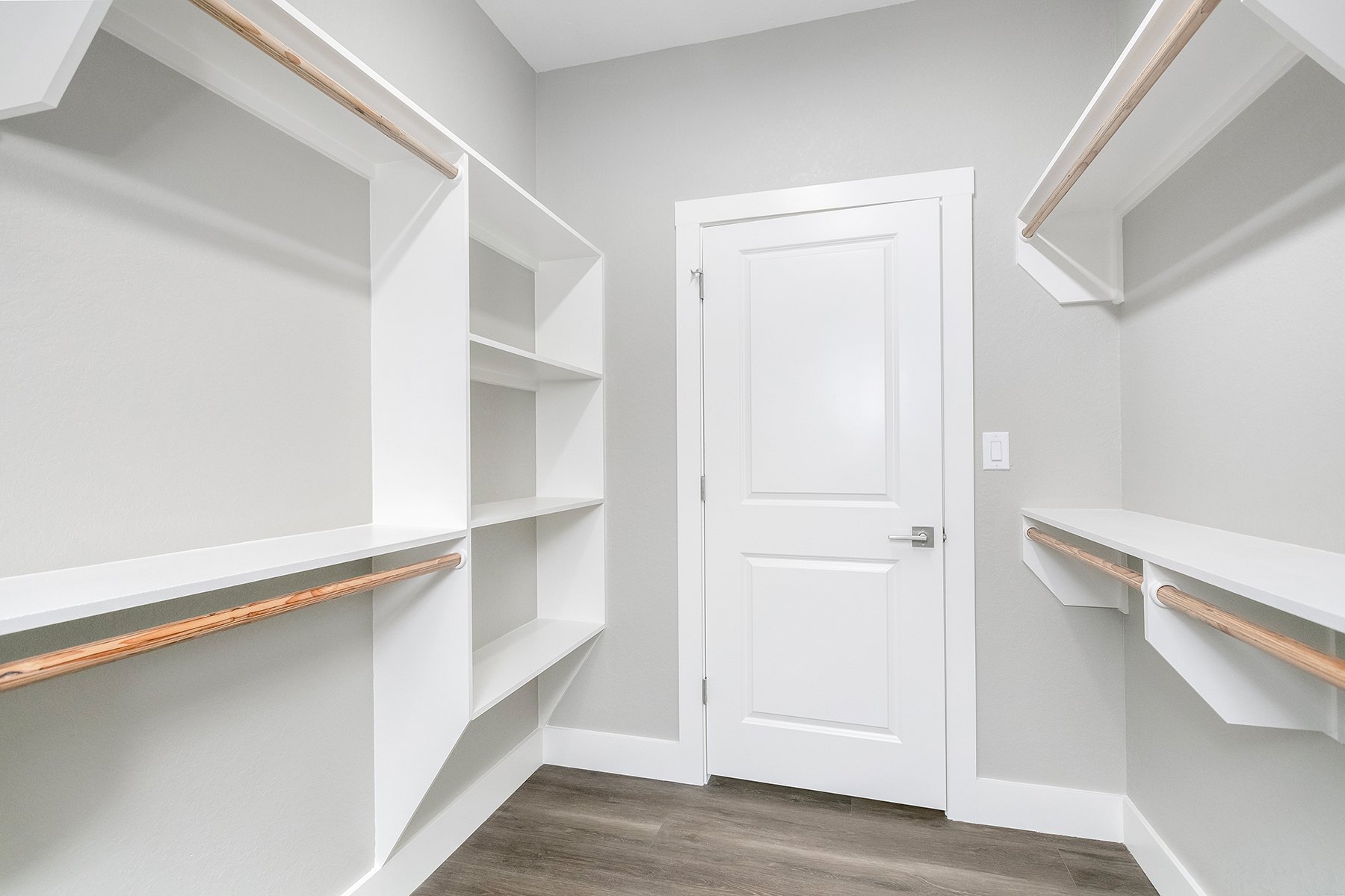 newcloset-web.jpg