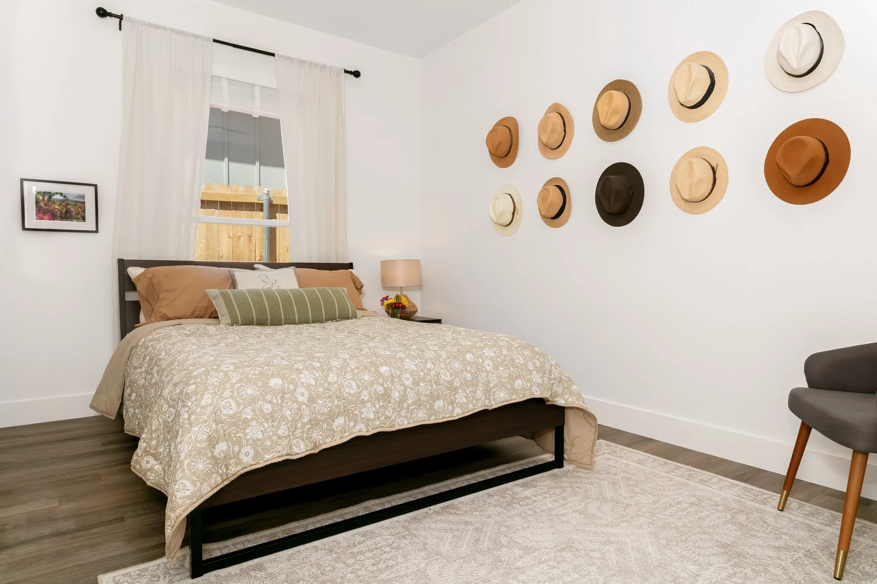 bed2-web.jpg