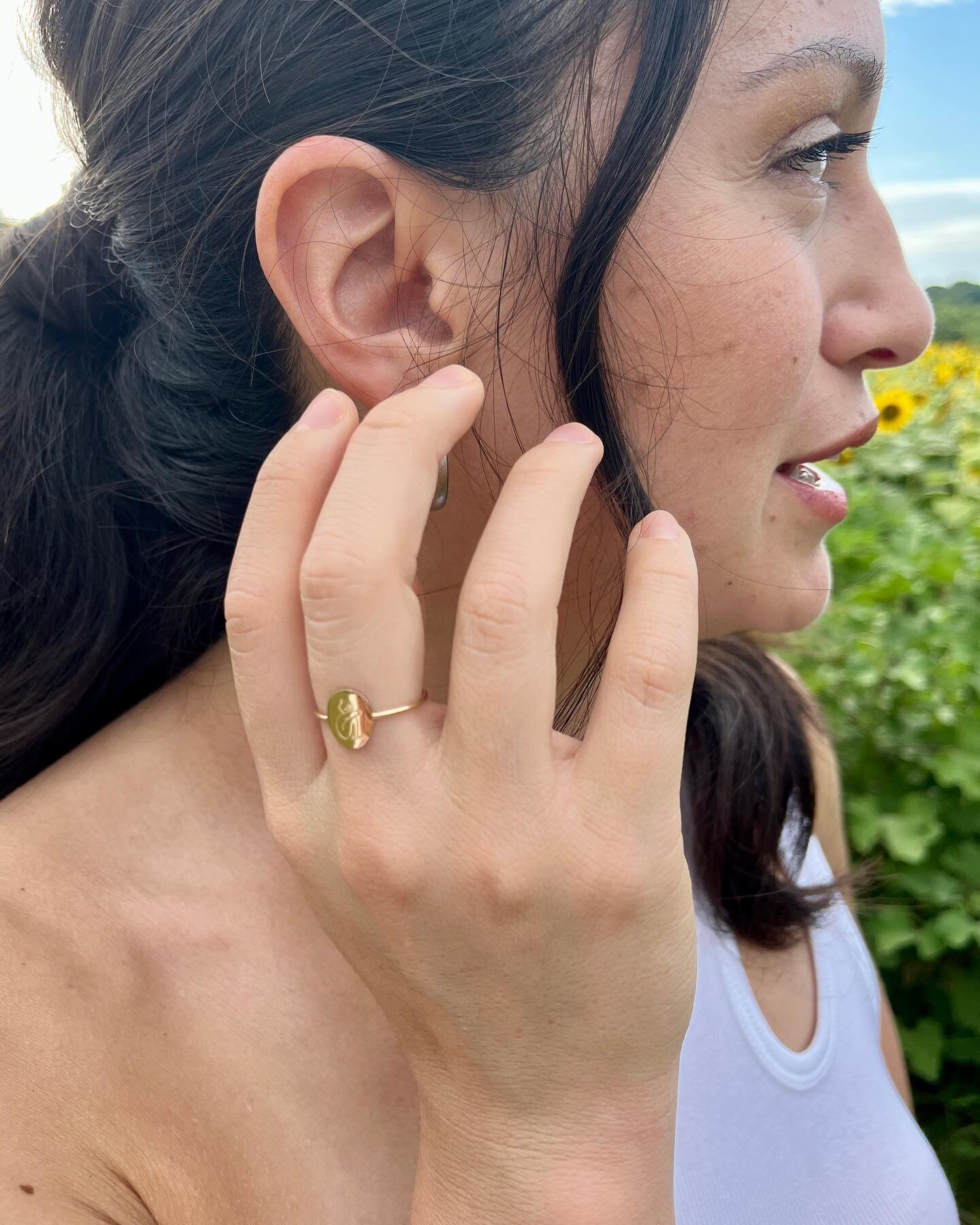 I wanted something to commemorate getting off medication after 15 years. And when I saw this @itsgldn Embrace ring, I knew it was the perfect piece.

It represents embracing your emotional and sensitive side - celebrating yourself as a feeler.

Embra