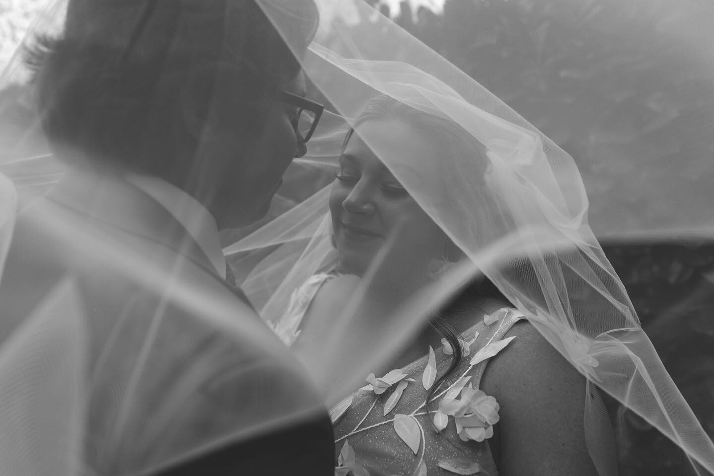 These two look good in black &amp; white 🤍

.
.
#washingtonphotographer #poulsbophotographer #bremertonphotographer #silverdalephotographer #kitsapphotographer #gigharborphotographer #seattlefamilyphotographer #tacomaphotographer #photooftheday #pho