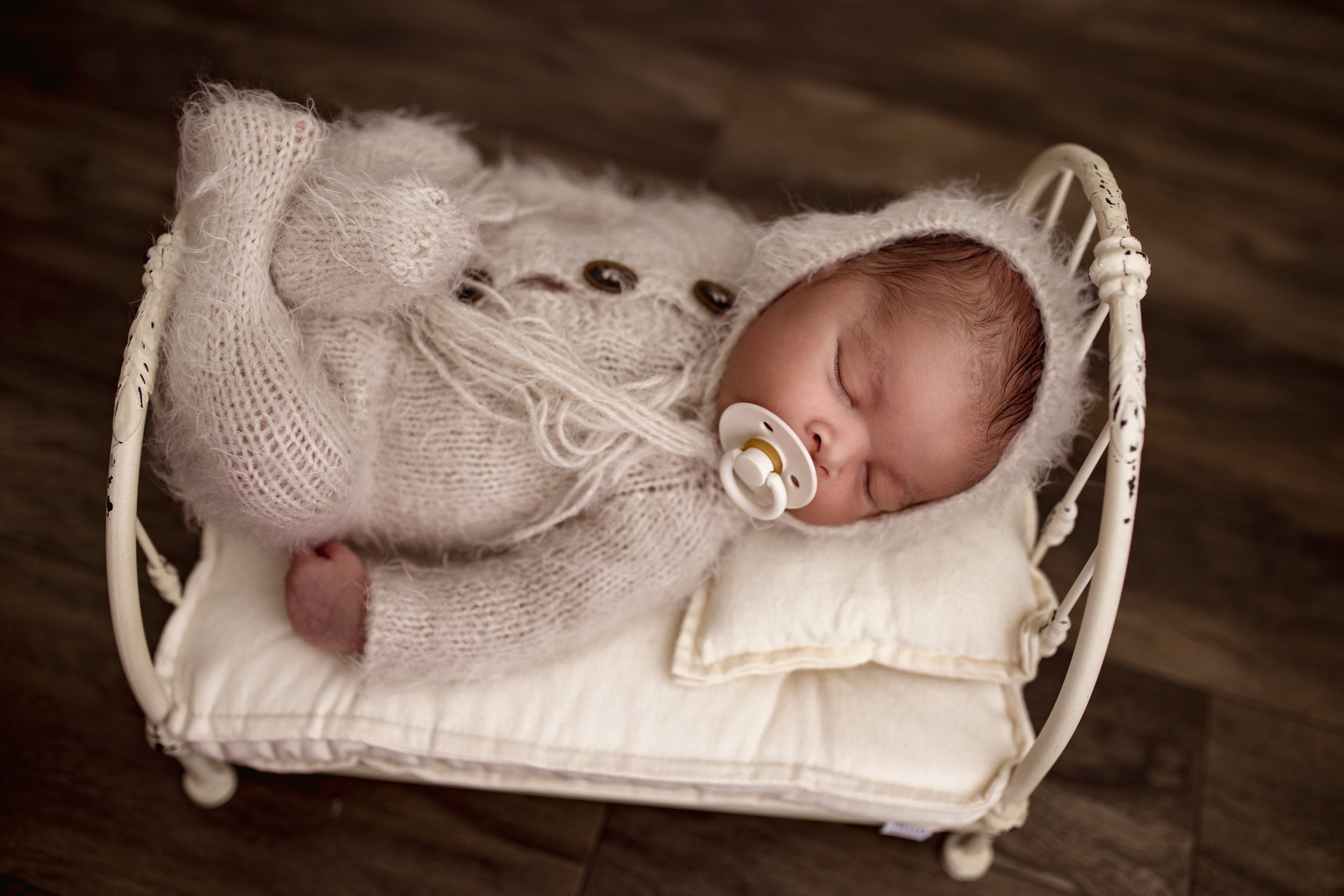 maternity and newborn photographers near me