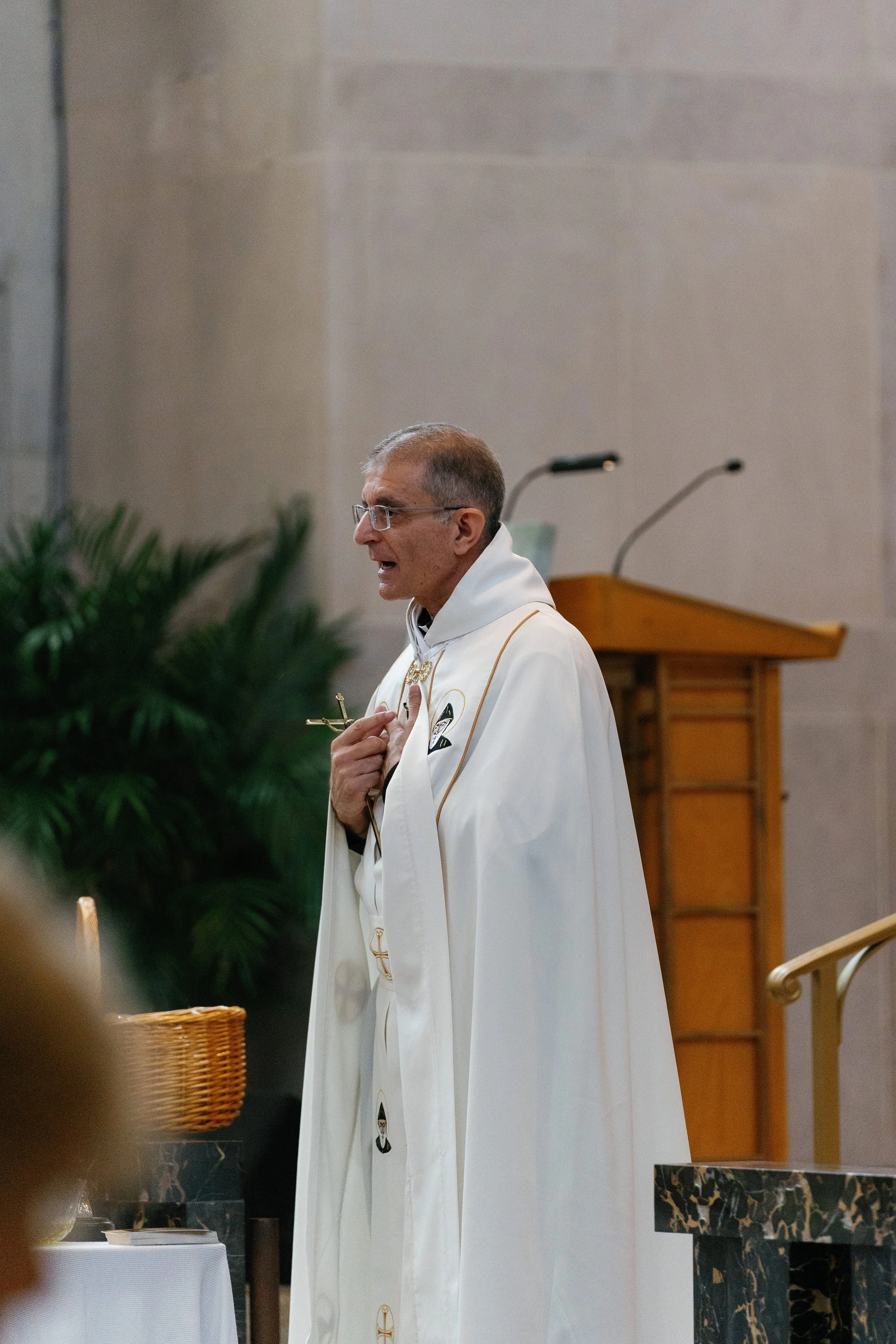 stcharbelhealingmassfinished-rlombardi-304.jpg