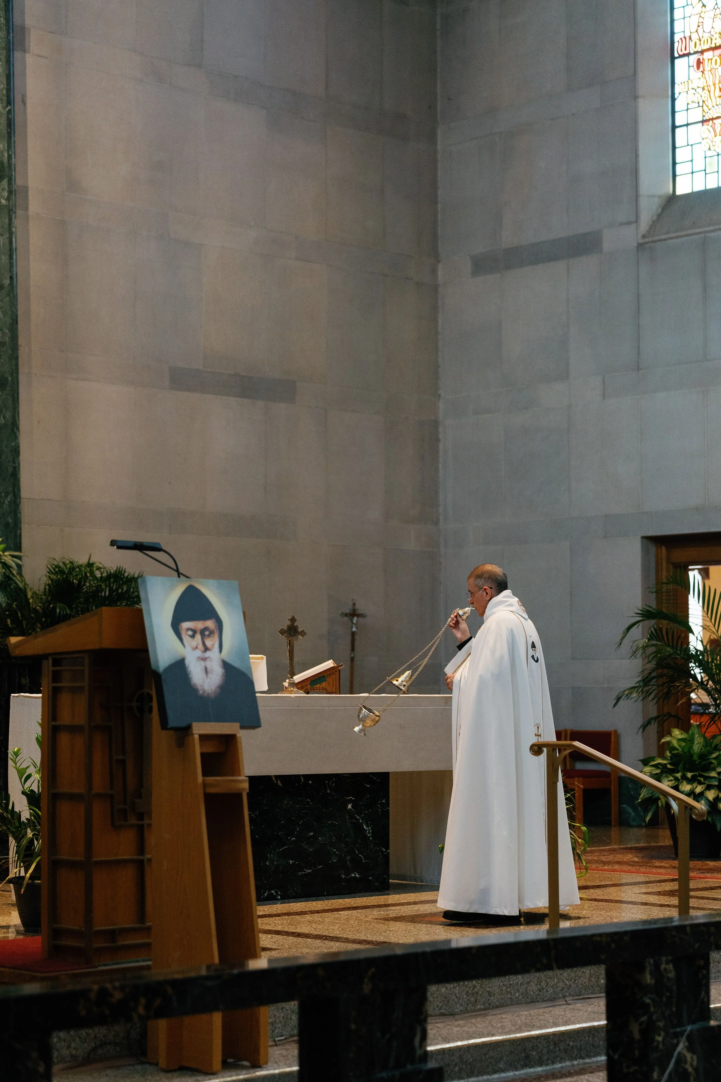 stcharbelhealingmassfinished-rlombardi-422.jpg