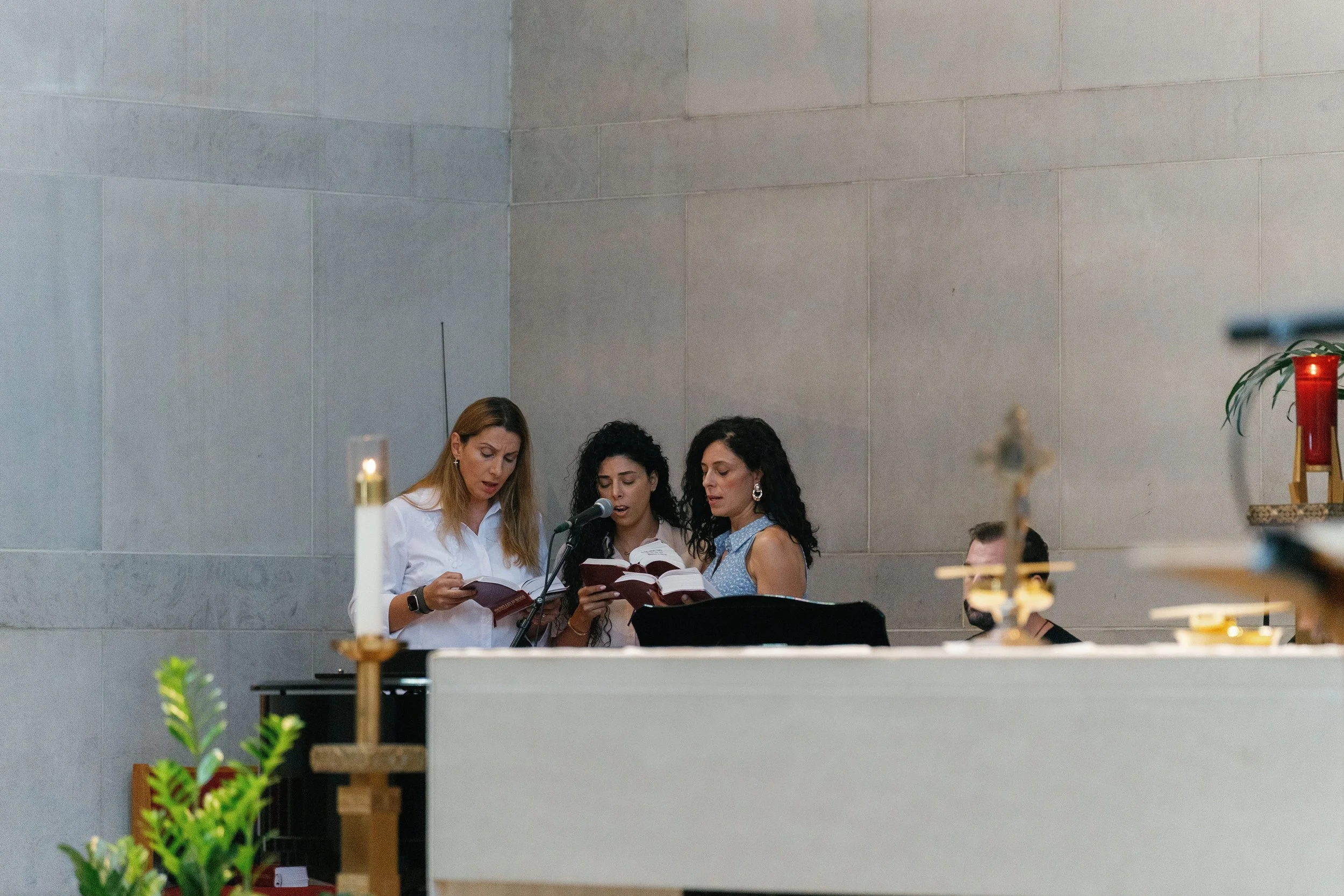 stcharbelhealingmassfinished-rlombardi-123.jpg