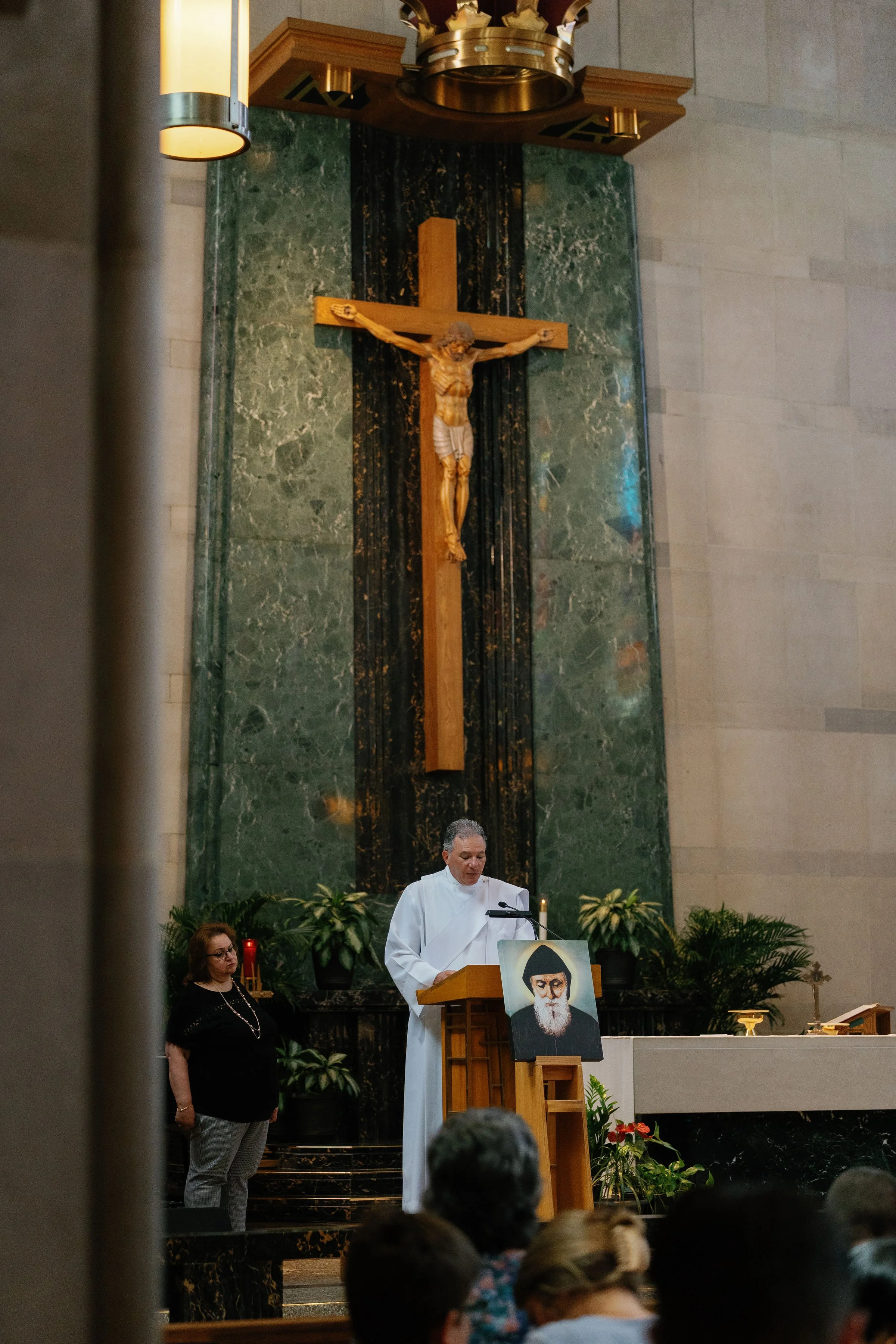 stcharbelhealingmassfinished-rlombardi-160.jpg