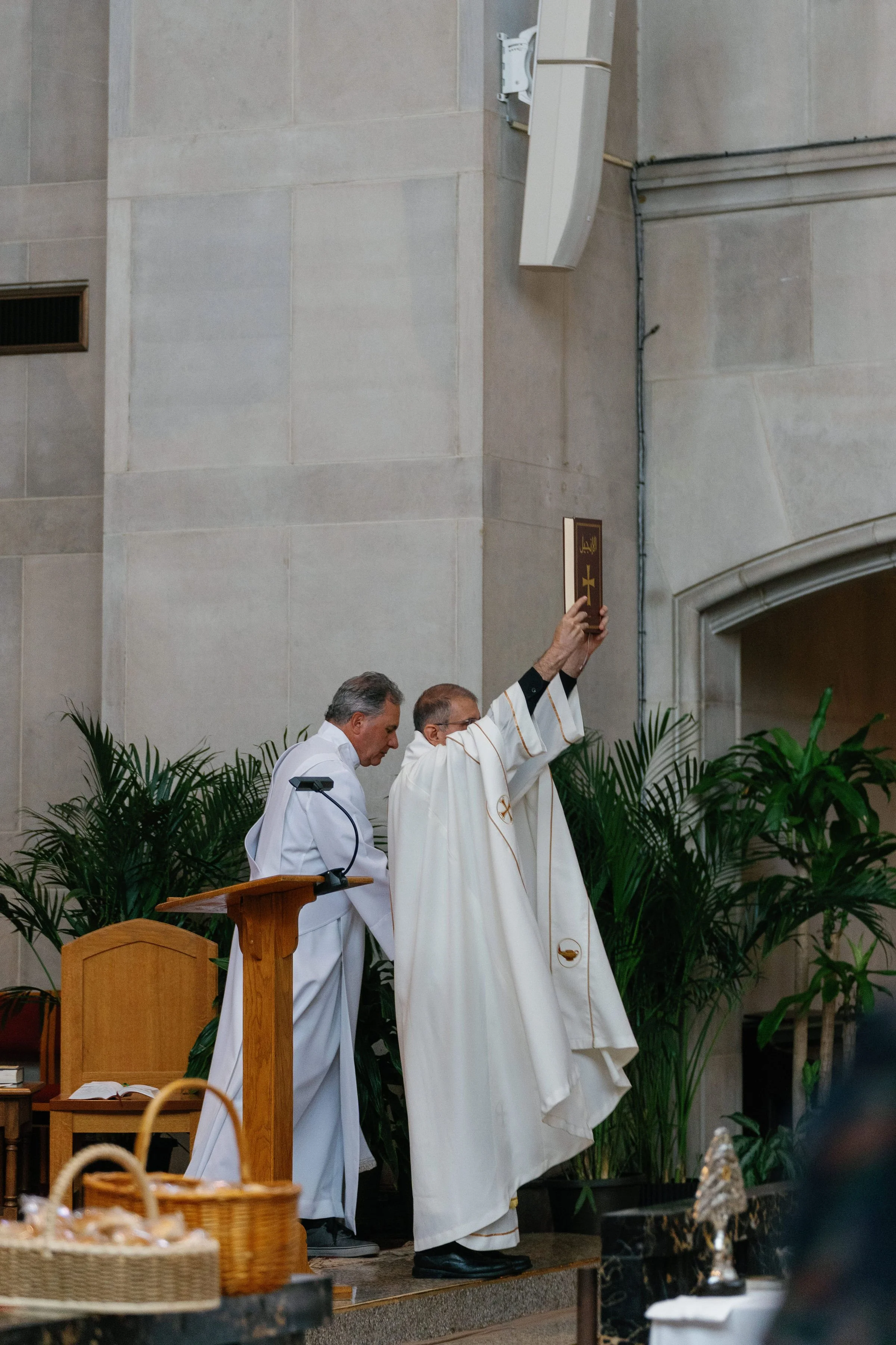 stcharbelhealingmassfinished-rlombardi-174.jpg