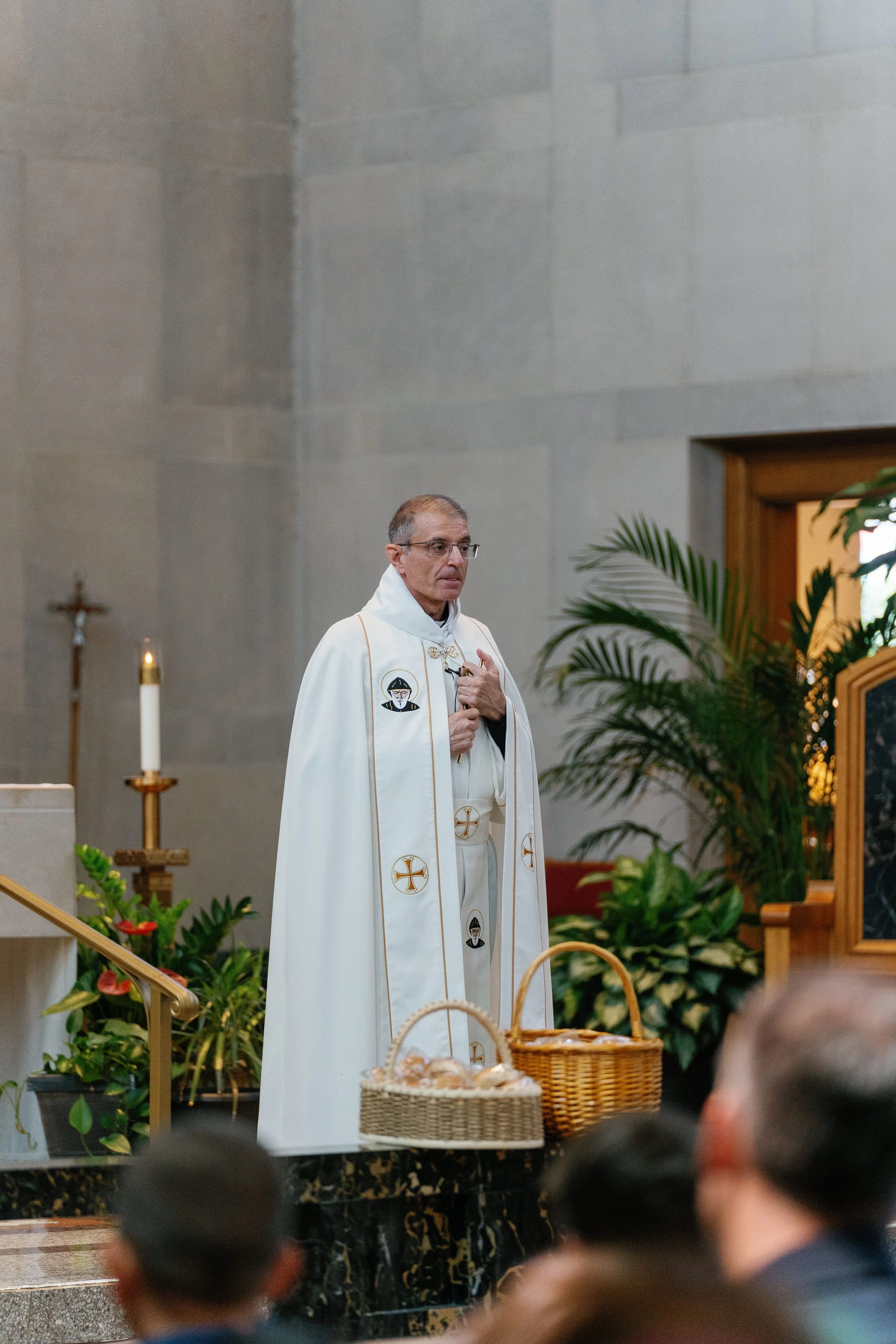 stcharbelhealingmassfinished-rlombardi-232.jpg