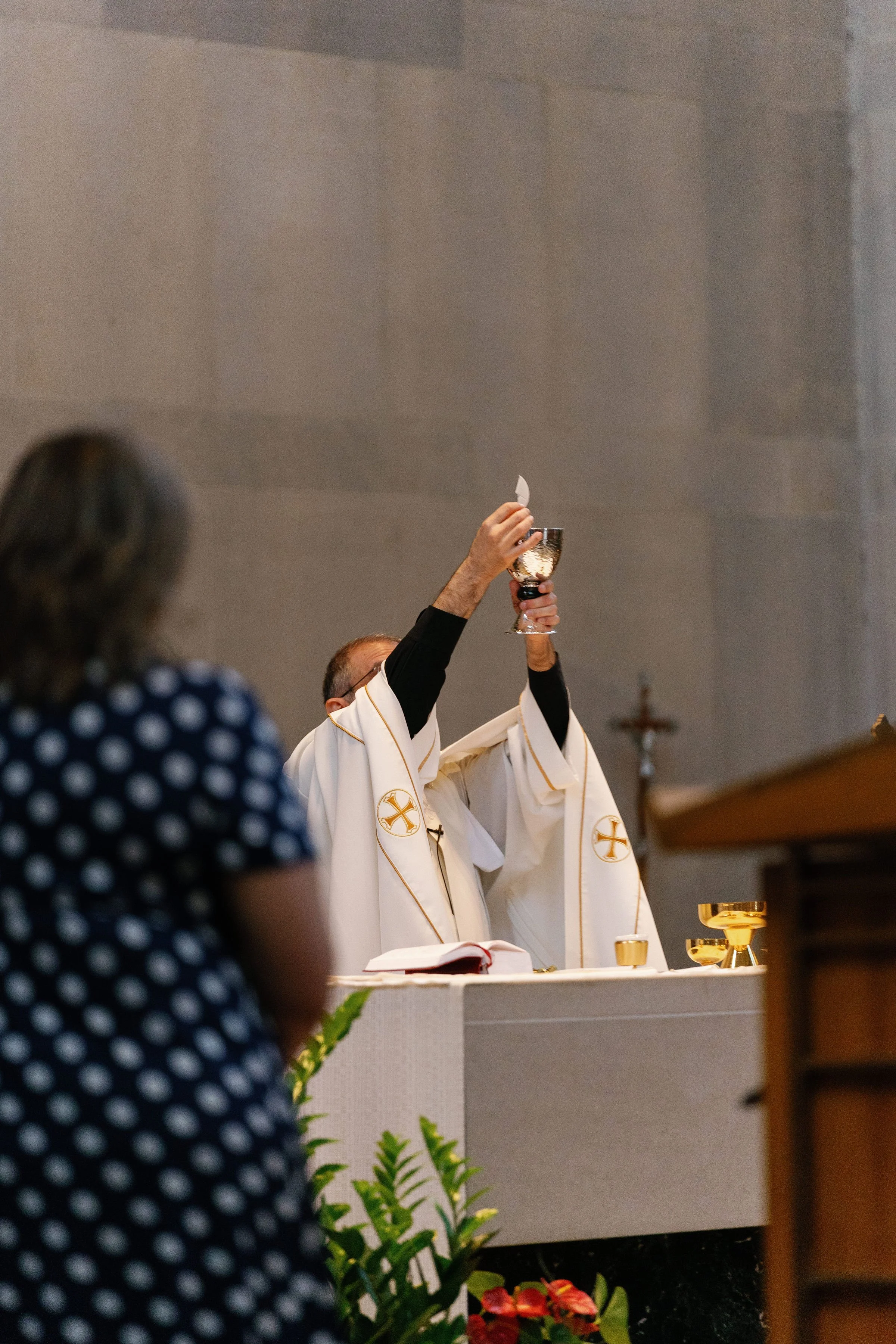 stcharbelhealingmassfinished-rlombardi-396.jpg