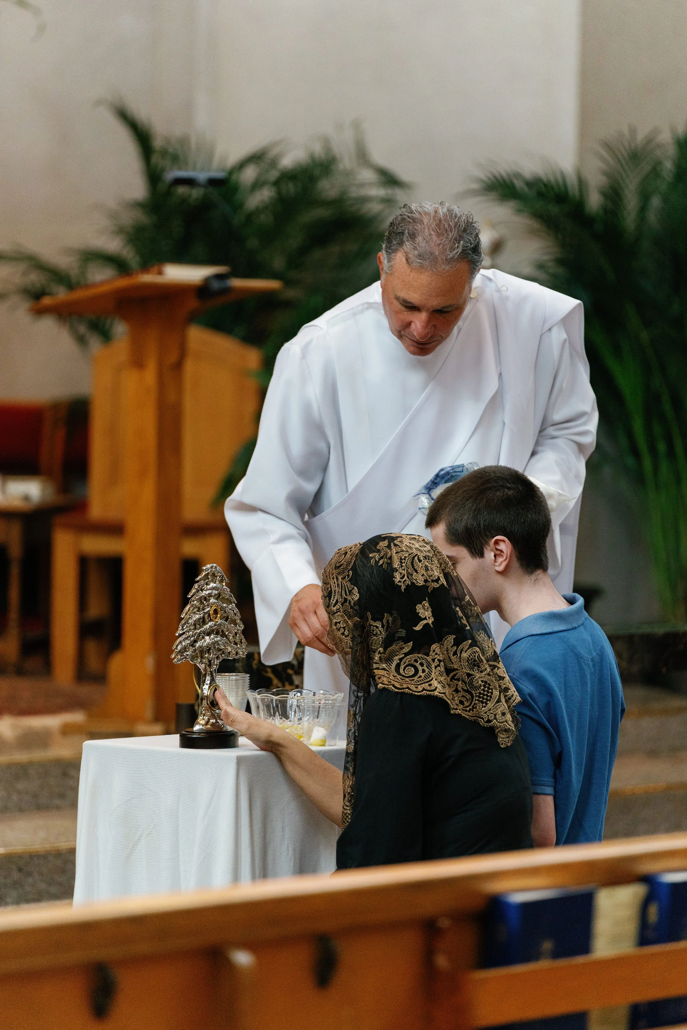 stcharbelhealingmassfinished-rlombardi-512.jpg