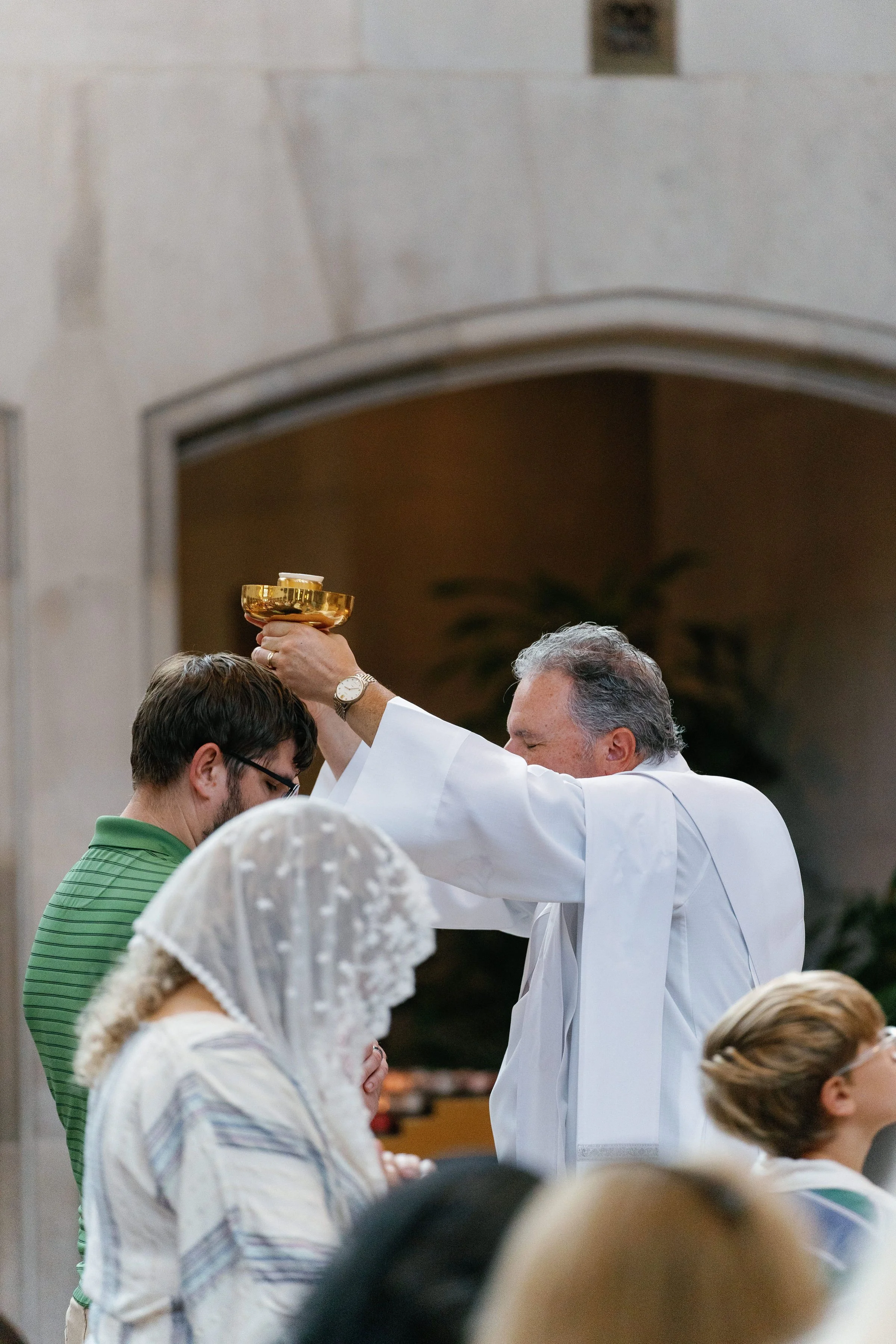 stcharbelhealingmassfinished-rlombardi-386.jpg