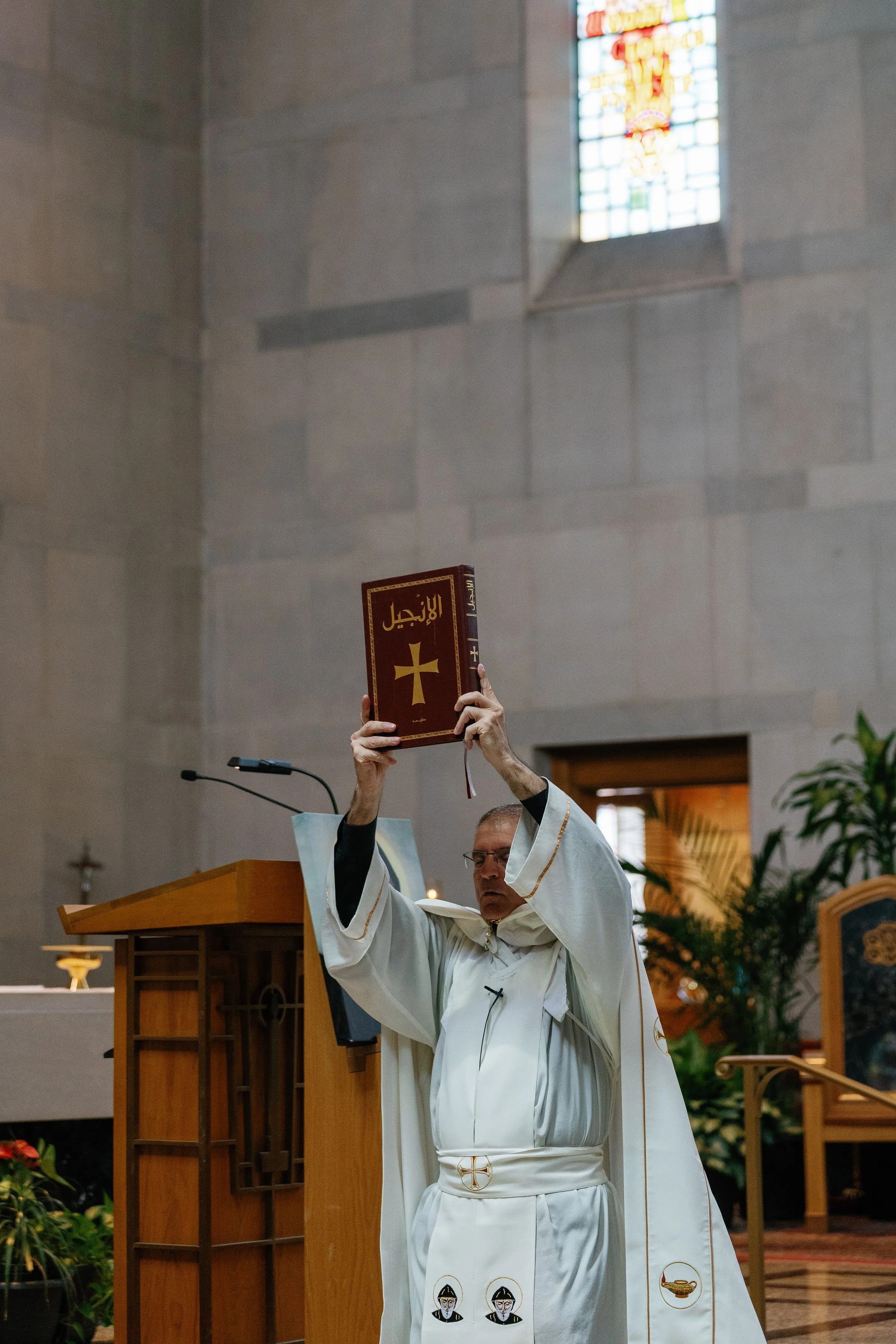 stcharbelhealingmassfinished-rlombardi-183.jpg