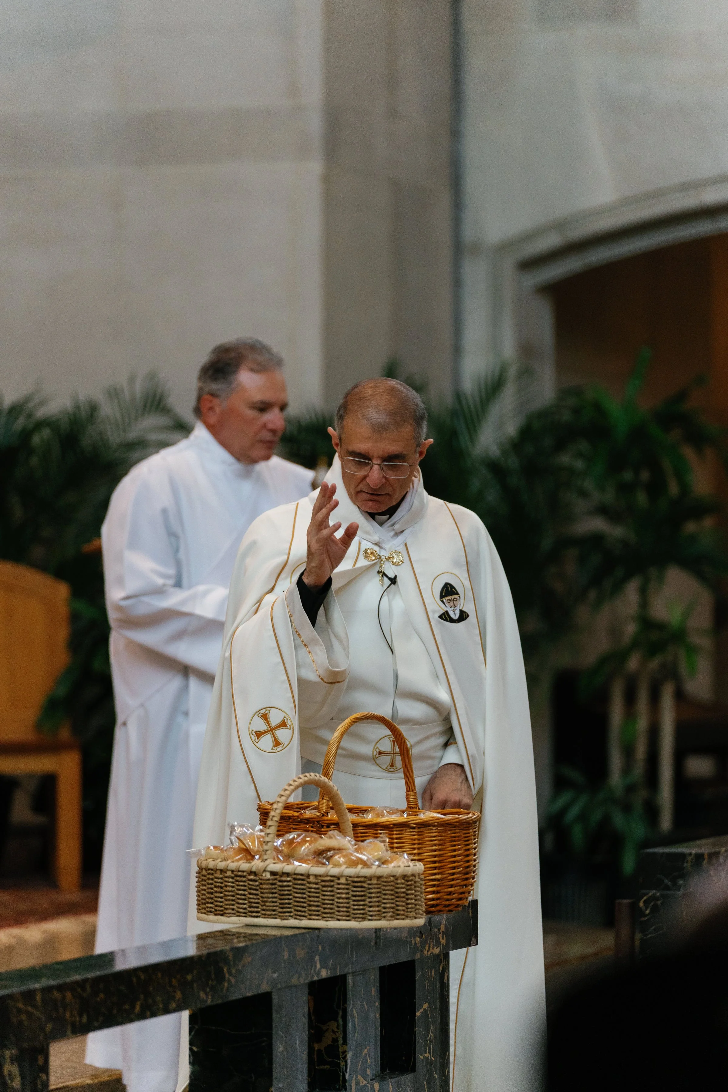 stcharbelhealingmassfinished-rlombardi-438.jpg