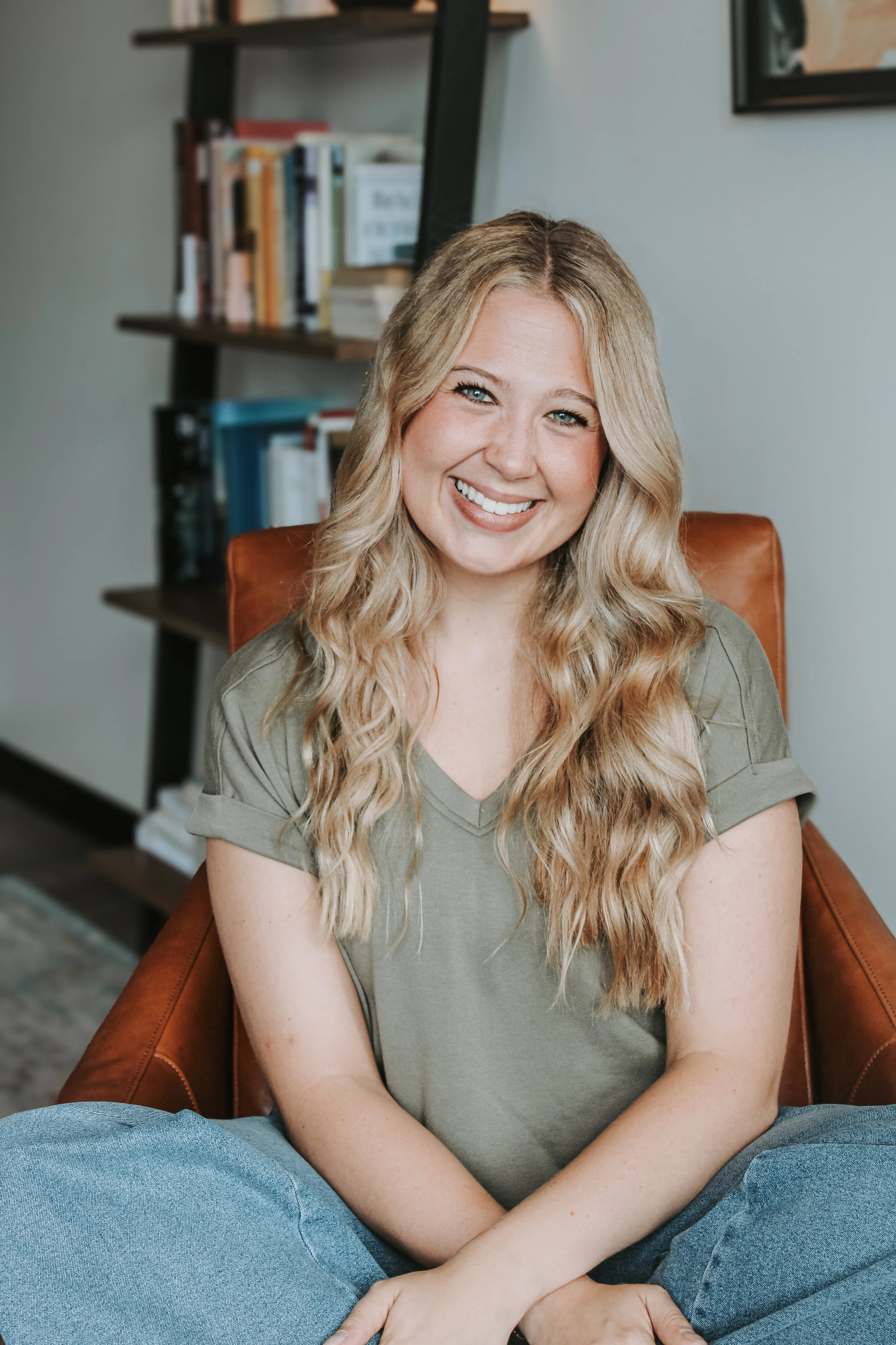 Taylor Alley, therapist at Tulip Tree Counseling in Brentwood, TN, who works with teens, young adults, ADHD, autism, anxiety, and identity development.