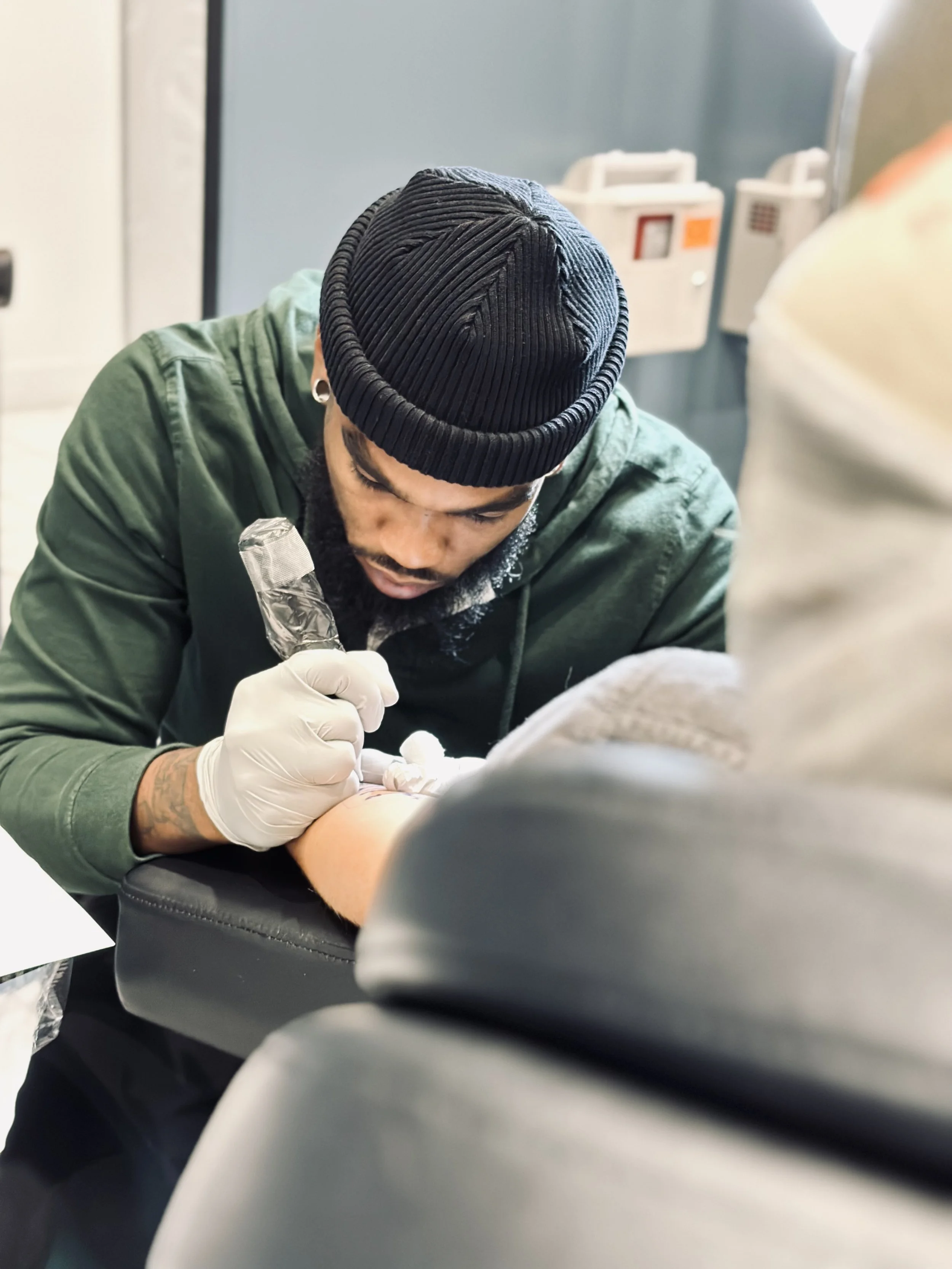 Walk-in tattoo shop| Commission Artwork| Tattoo Care