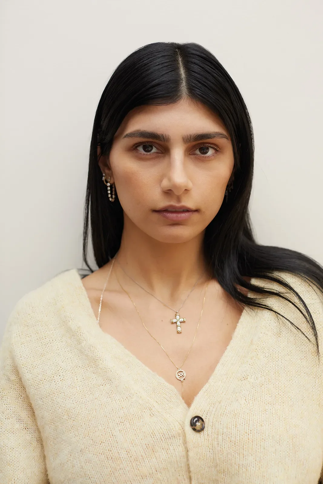 MIA-KHALIFA-METAL-50-4.webp