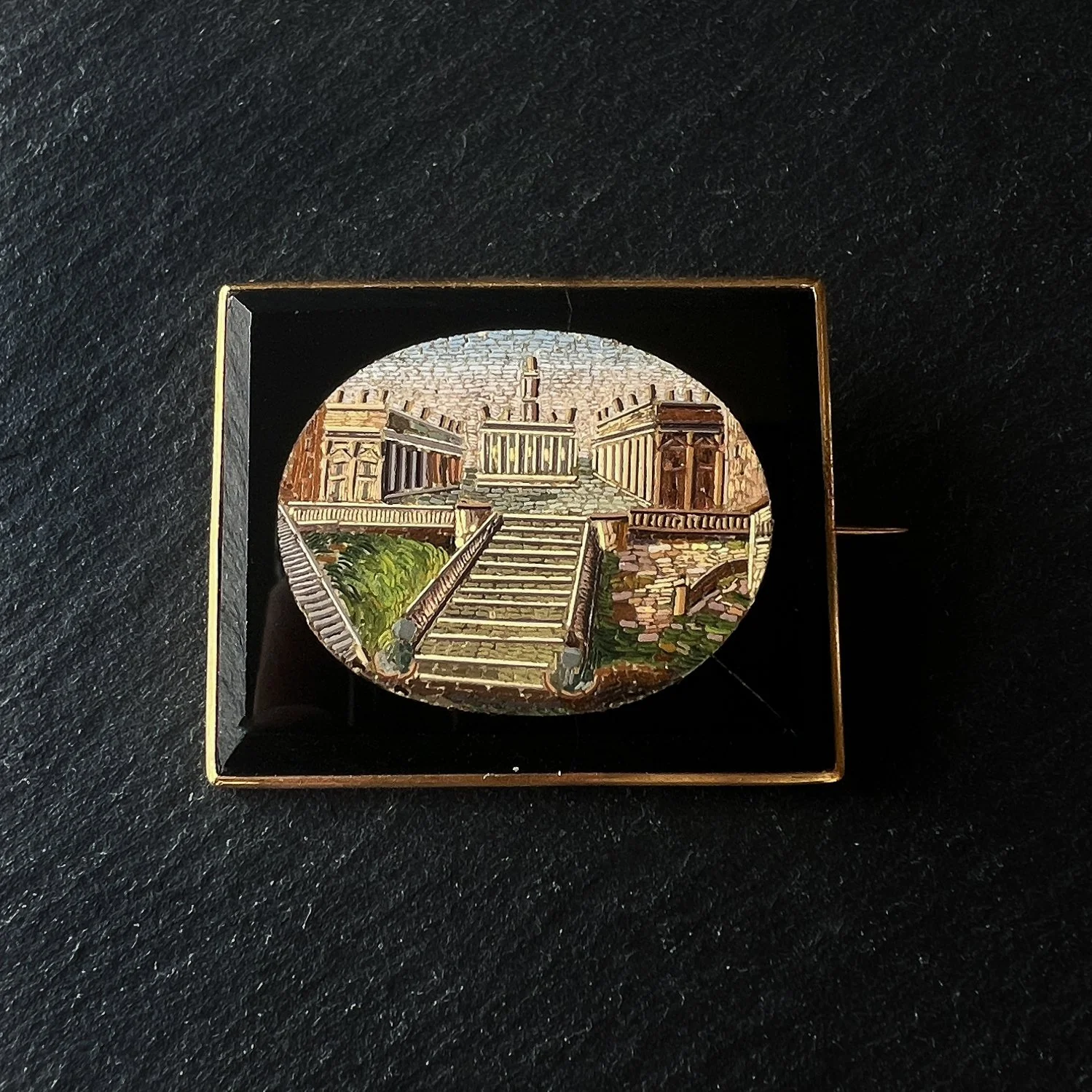 ONYX MICRO-MOSAIC BROOCH - 18KYG