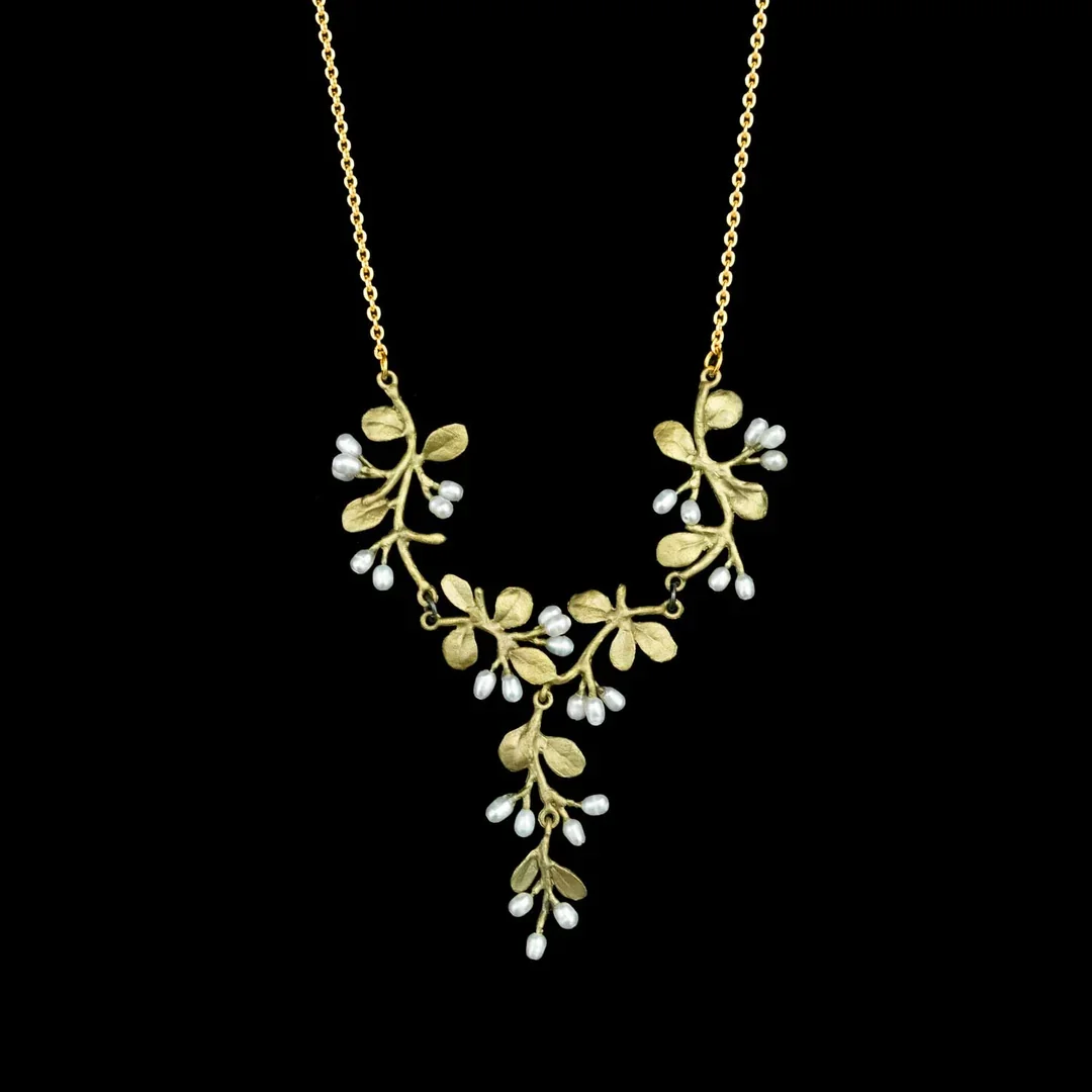 Japanese-Firethorn-Necklace-9629_304a3f5d-8a8b-49ef-9d64-9dbf22aa398b.webp