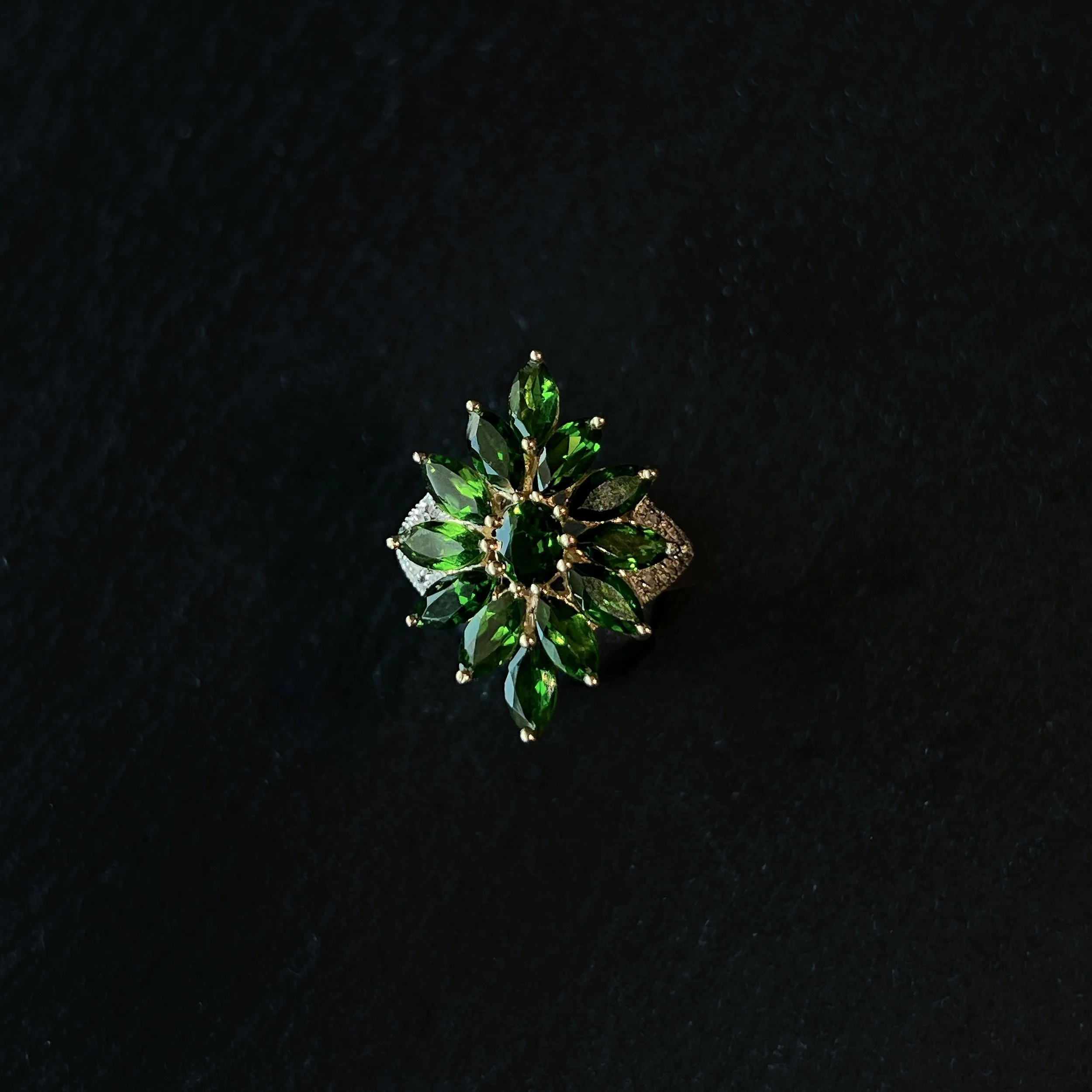 CHROME DIOPSIDE AND DIAMOND RING - size 6, 14KYG