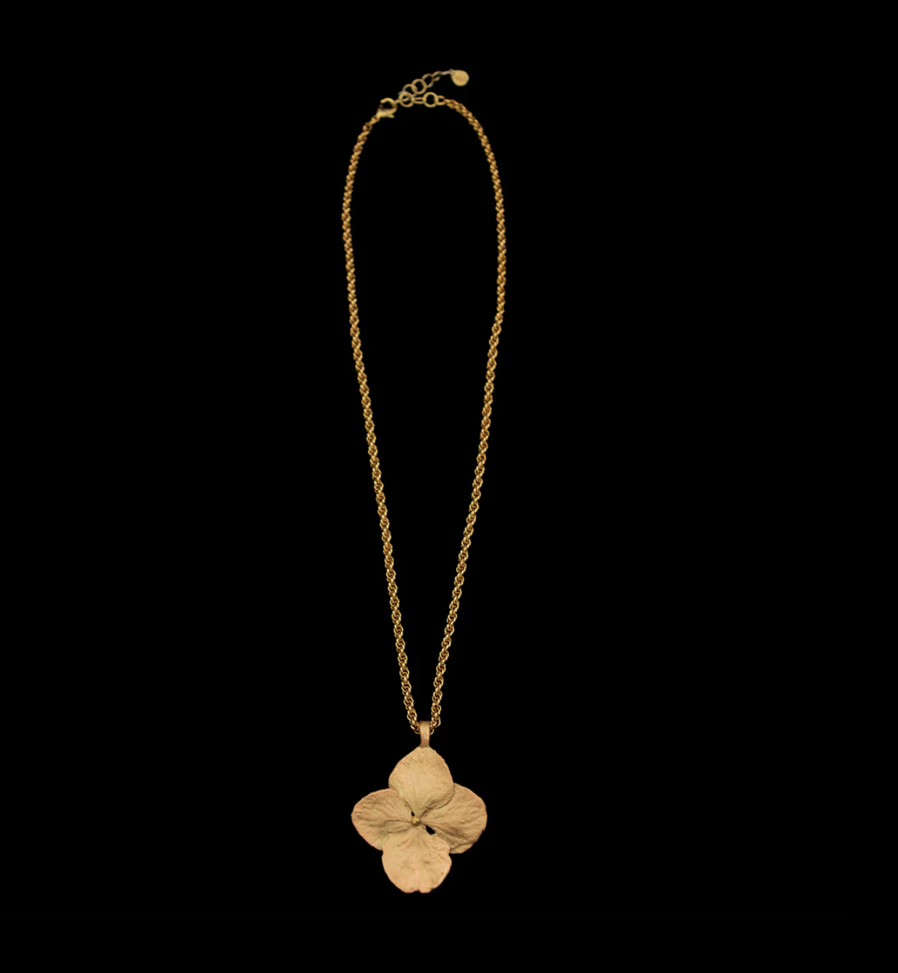 HYDRANGEA PENDANT