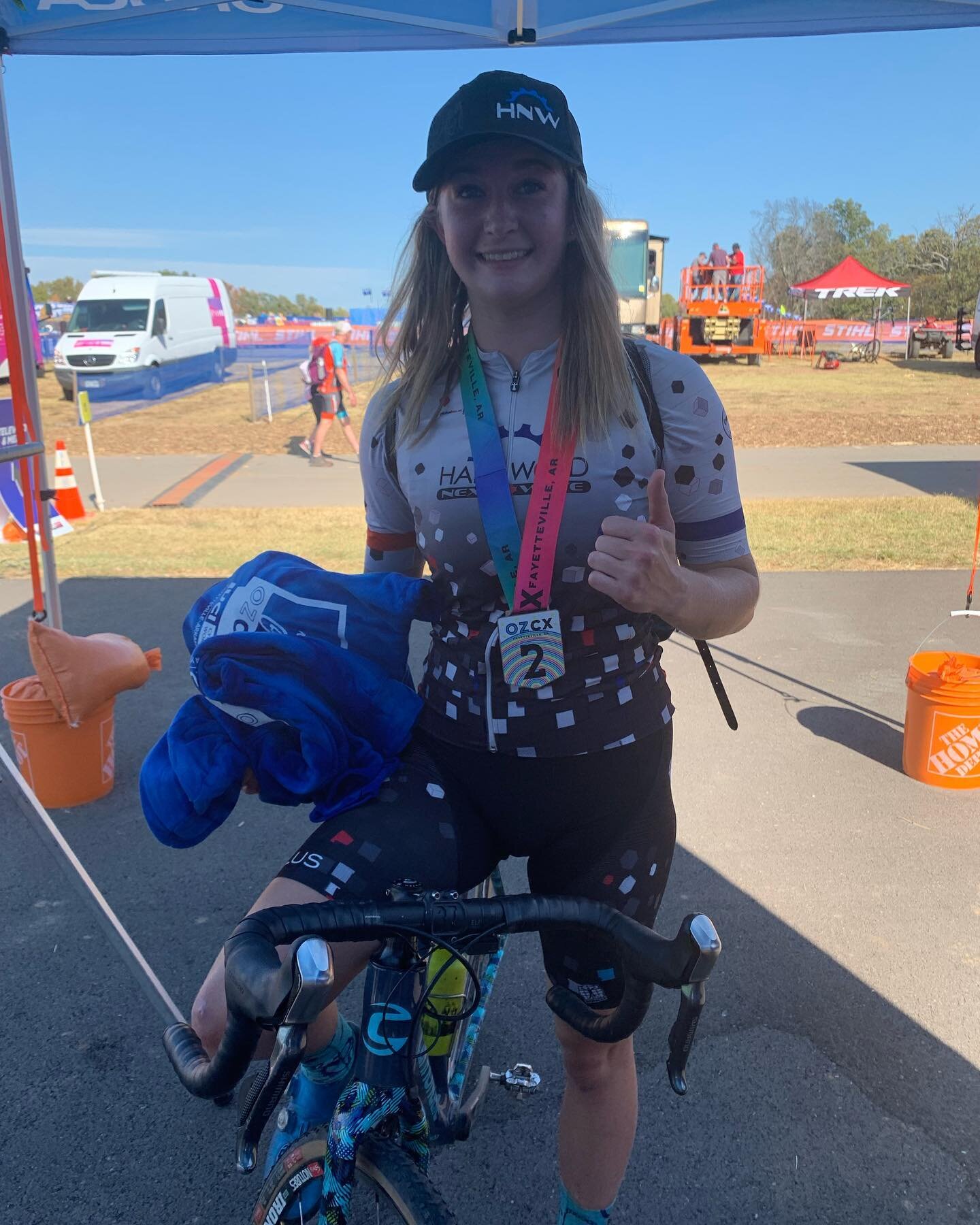 Congratulations @mtb_amanda_ on your podium 🥈 finish @cxfayettevillear today! You did a great job conquering the hot and dusty conditions. 👍

@thormotorsford @kawarthavoyageur @stimulusperformancetraining @customcomfortclimatecare @orilliachirophys