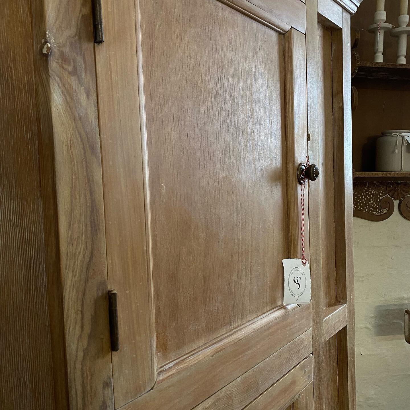 In the Stillroom this afternoon 
@empire.revival 
~~
Lovely vintage pine 2 door corner cupboard; practical lovely storage&hellip;.

Message me for more details.

Vanessa 🕯️