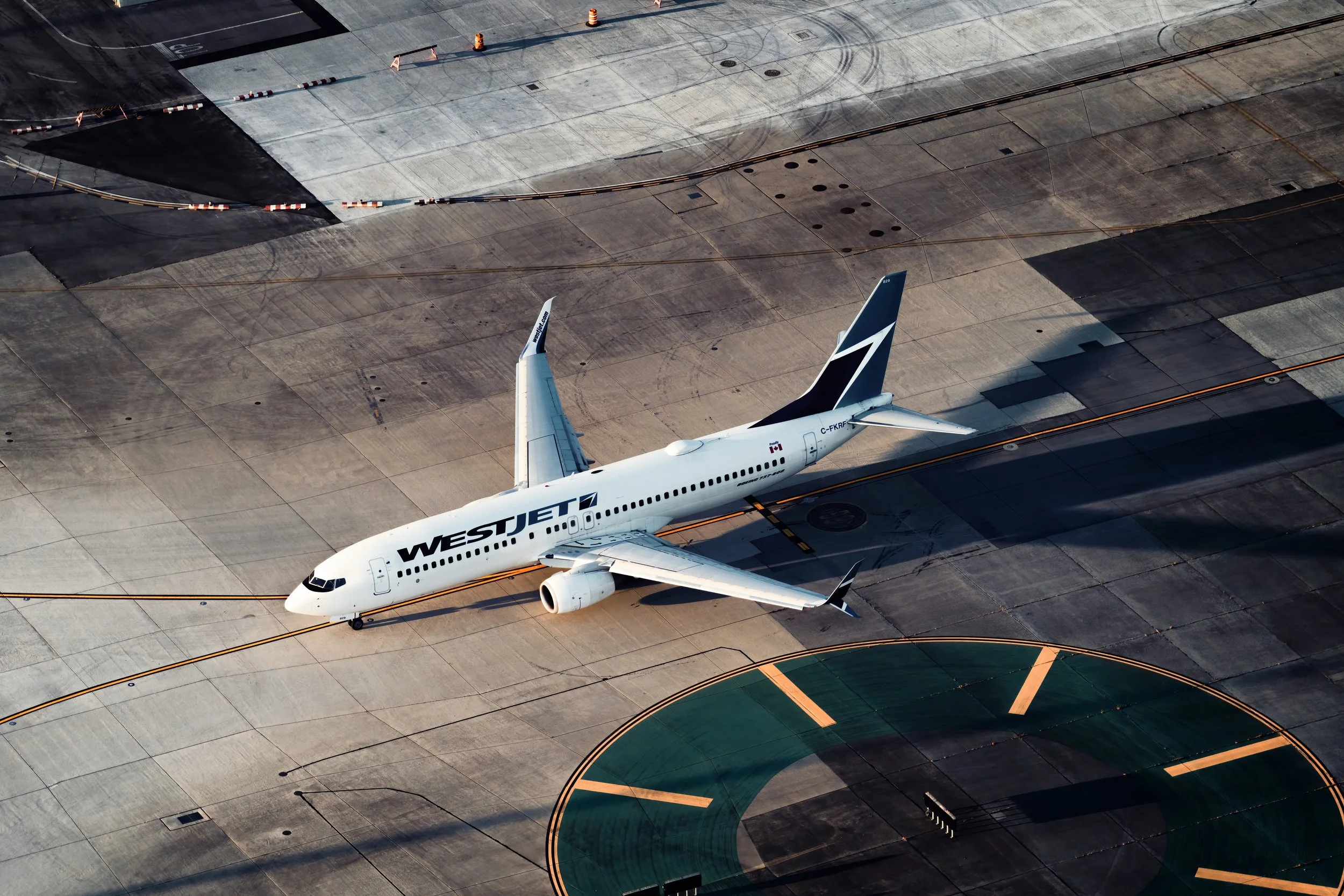 westjet_737-800_c-fkrf_aug_4_2020.jpg