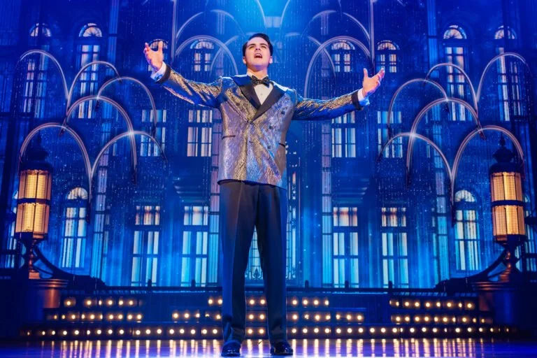 5.-GATSBY-NA-Tour-Jake-David-Smith_Photo-by-Evan-Zimmerman-for-MurphyMade-768x512.jpg