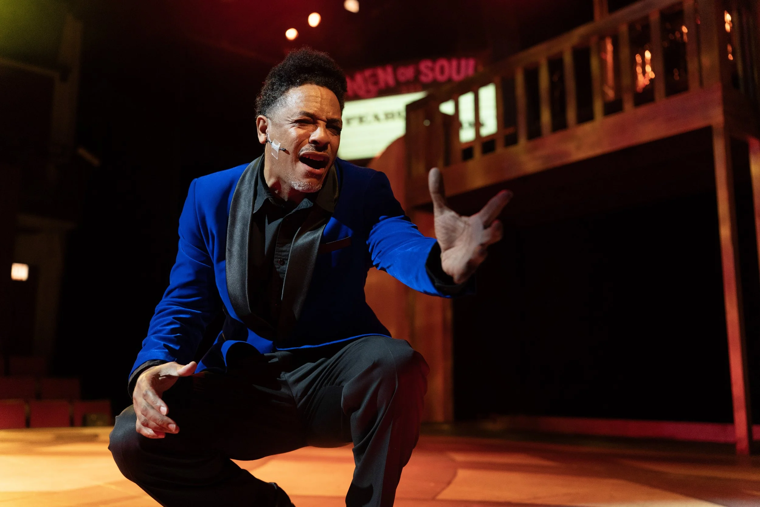 Vincent Jordan as Peabo Bryson.jpg