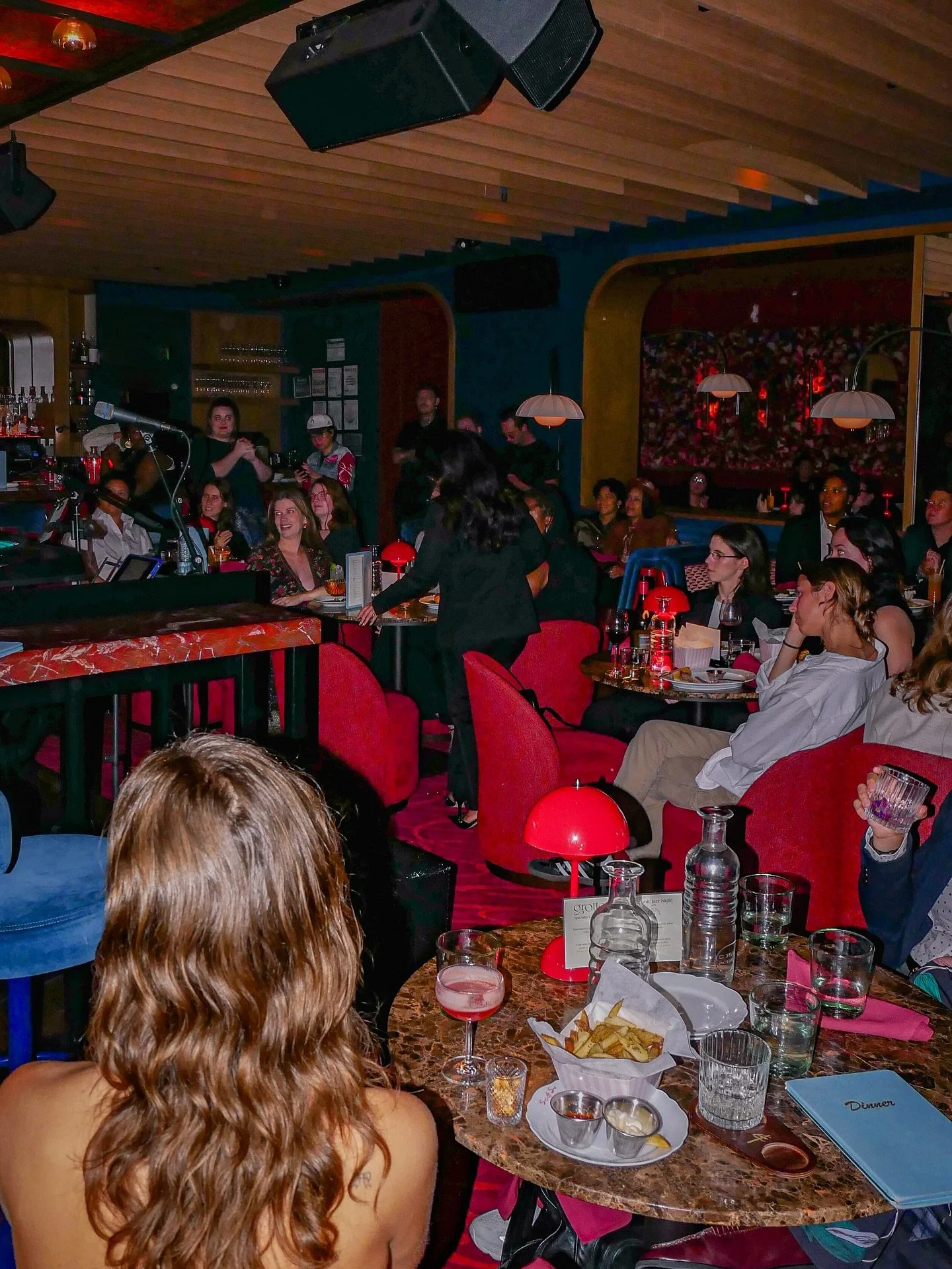 Scenes from last week&rsquo;s @grotto.nyc x @kirrinfinch Sapphic Jazz Night at @soandsosny! 🍸🎹

From the sounds of @timalikesmusic &lsquo;s live performances to the hum of guests sharing conversations over a Grotto signature cocktail, So and So&rsq