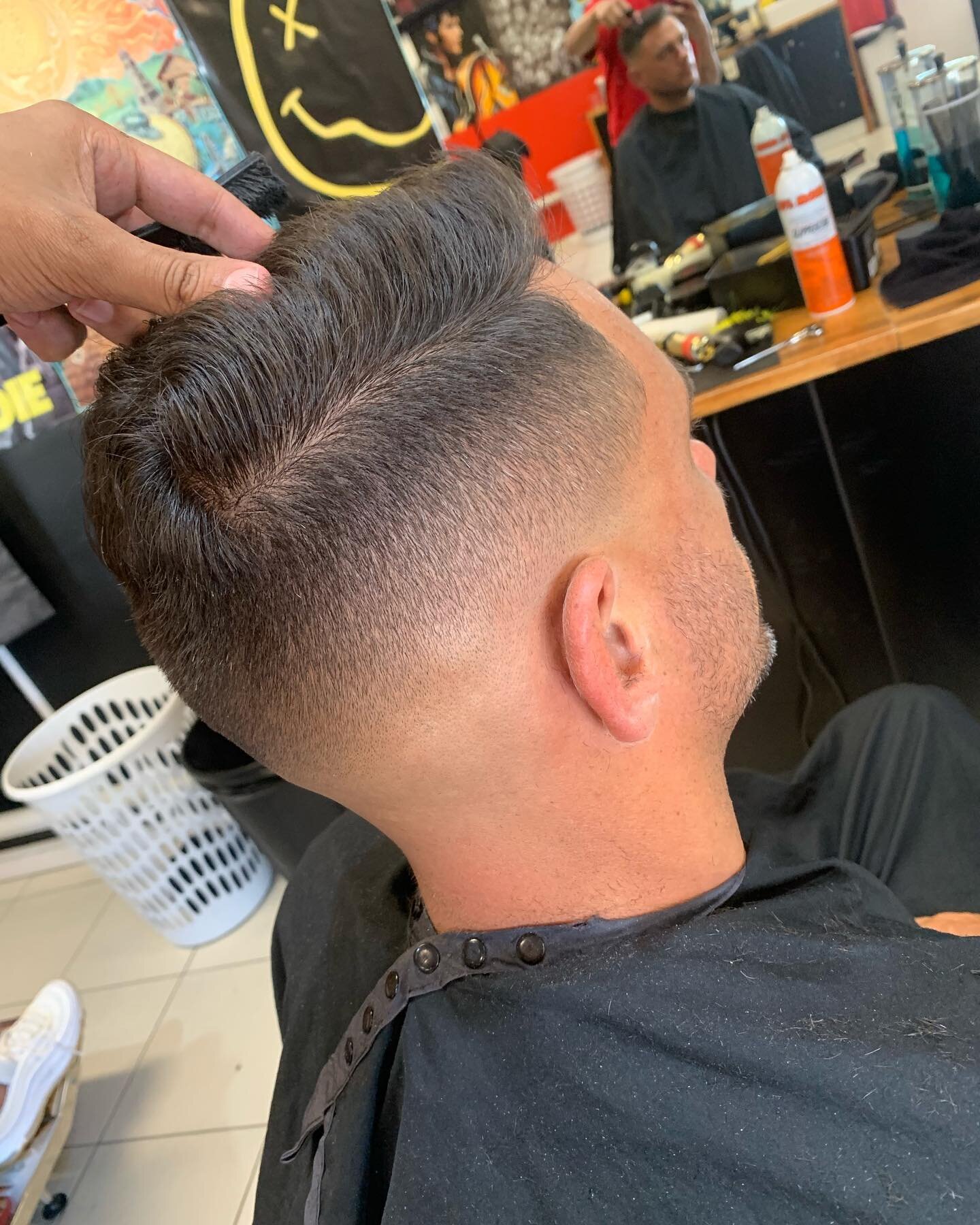 @scorpblendz_ cuts are a whole mood 🔥

10am-7pm tonight book it now! 🔒

🚨LINK IN BIO🚨