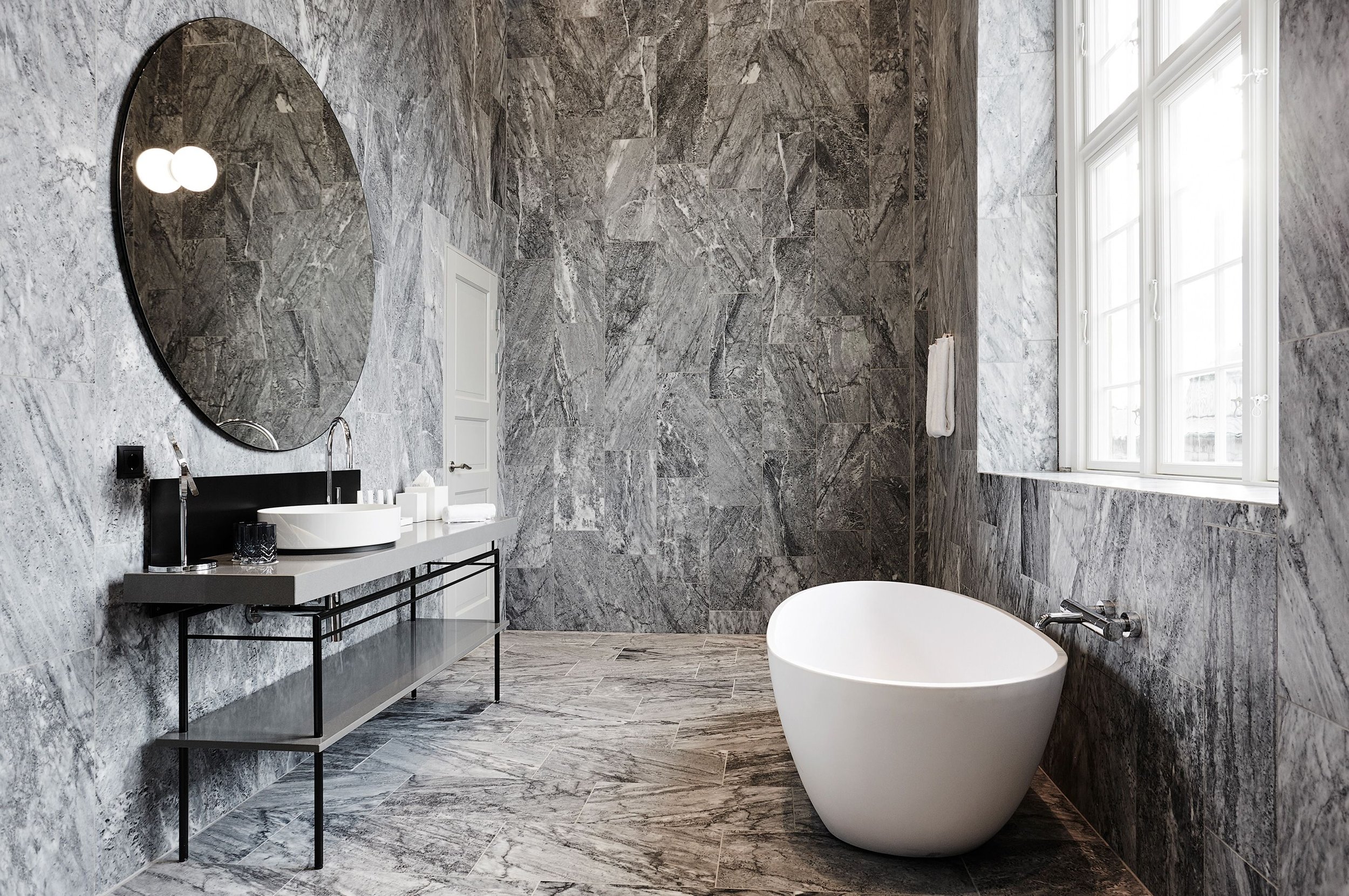 030nobis-hotel-copenhagen-bathroom-marble-030-NEW_EXPLOY.jpg