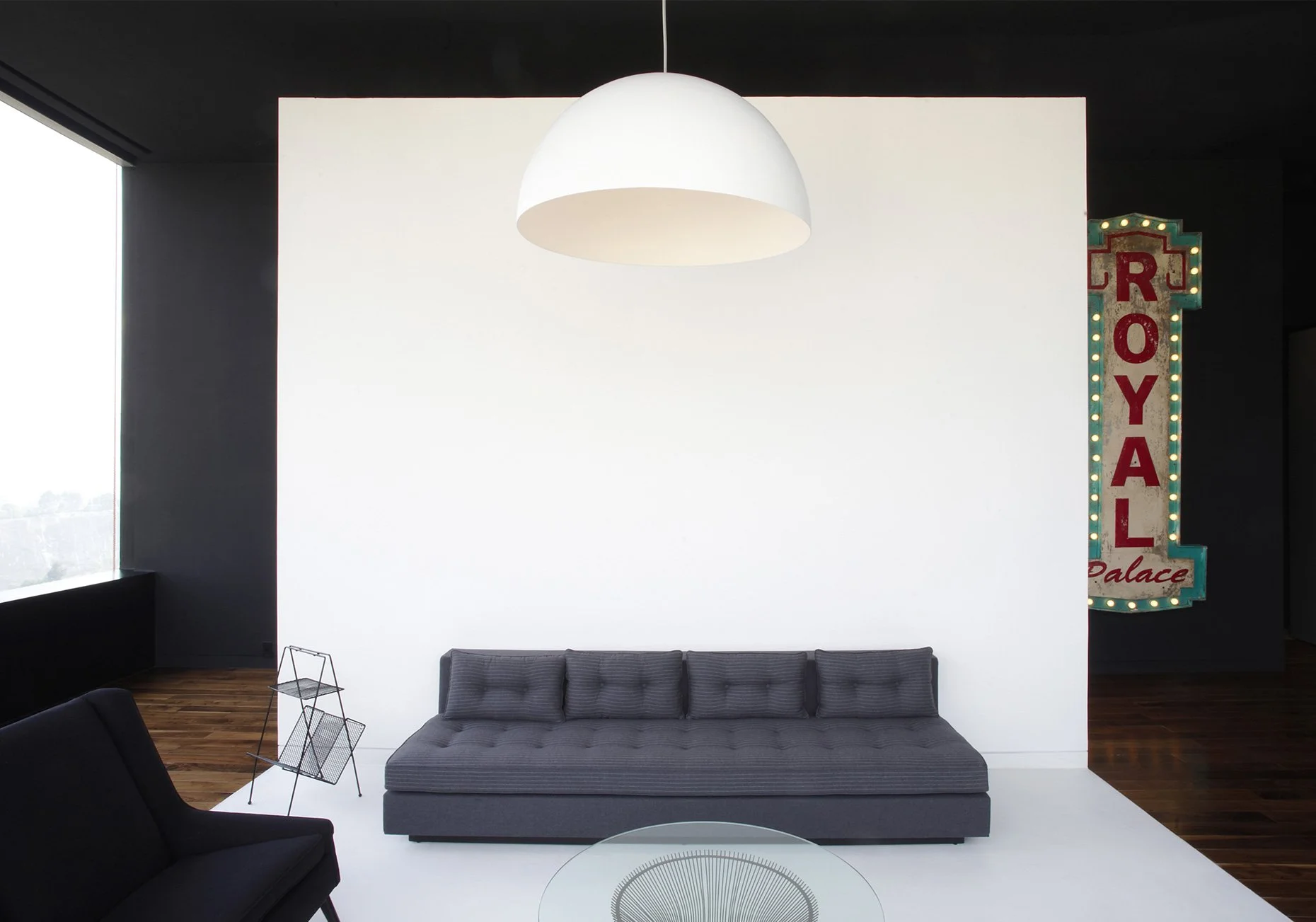 distrito-capital-sofa-lamp-interior-design-326_EXPLOY.jpg