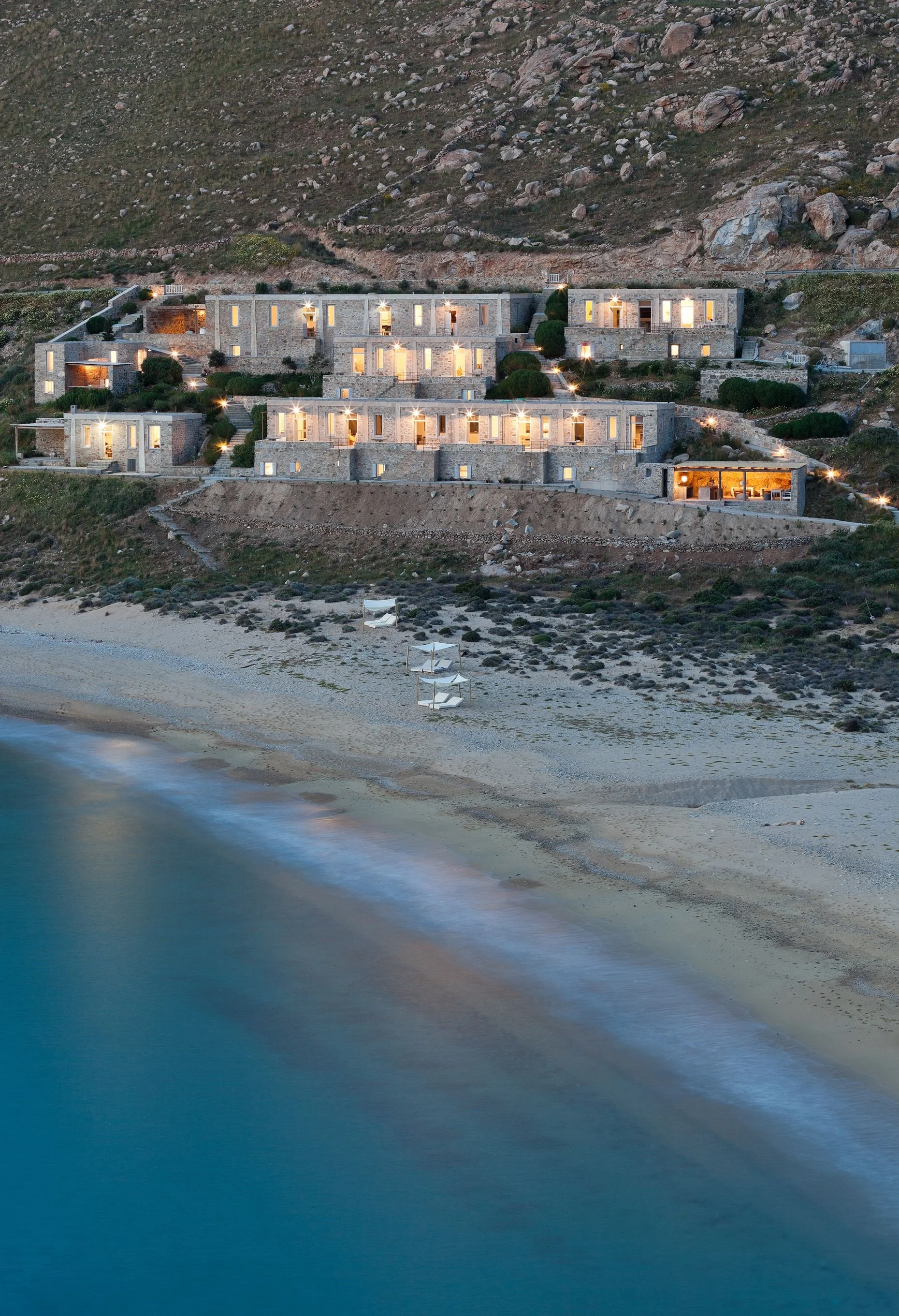 coco-mat-eco-residences-serifos-exterior-beach-427_EXPLOY.jpg