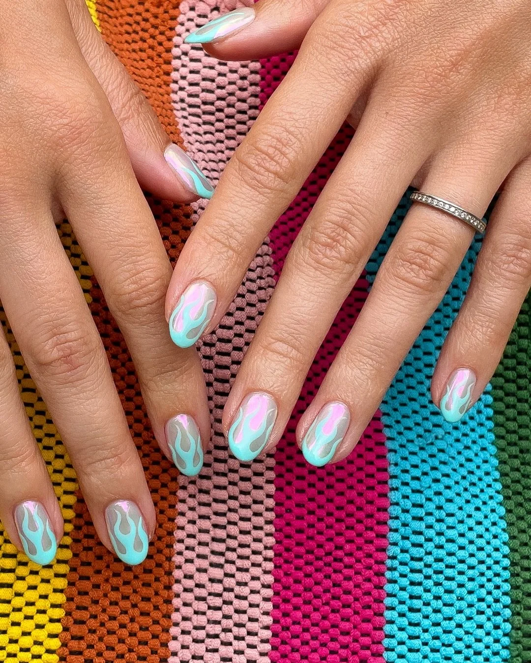 Meet THE Shoreditch Nails team 👋

Resident flames + smiley face specialist&hellip;Lorna, our Shoreditch studio manager.

Her fave SN Polish shade? 
The Old Street - she can always be found with a black French tip

Her go-to drink? 
Blank Street iced