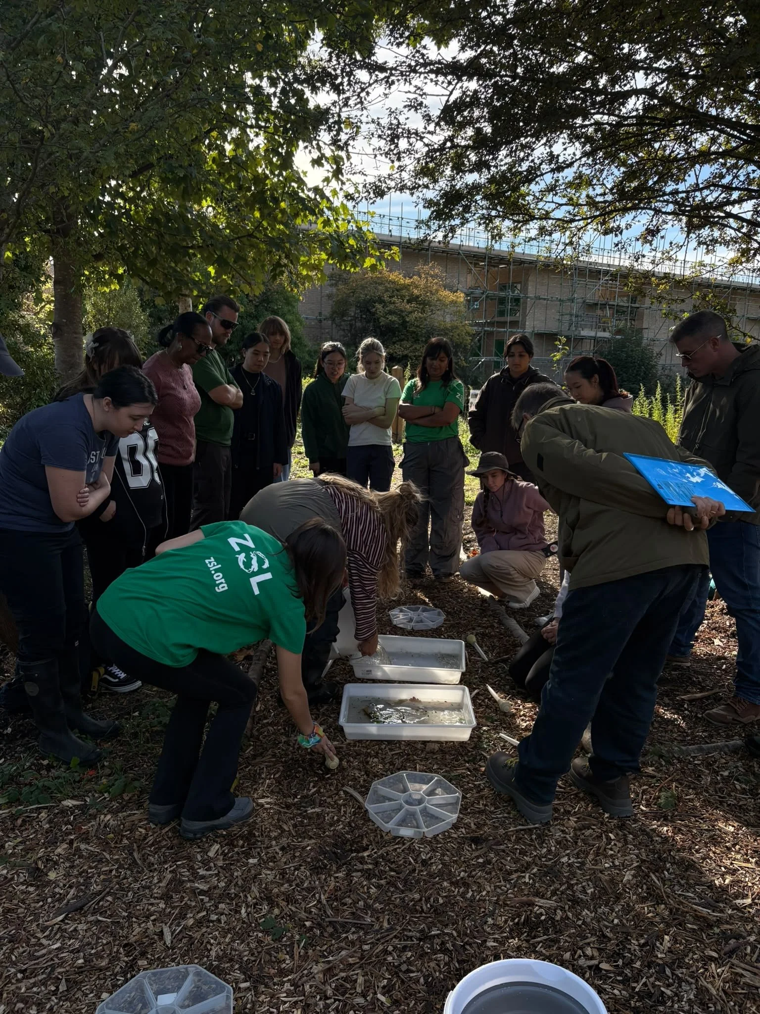 Volunteers being trained in RMI