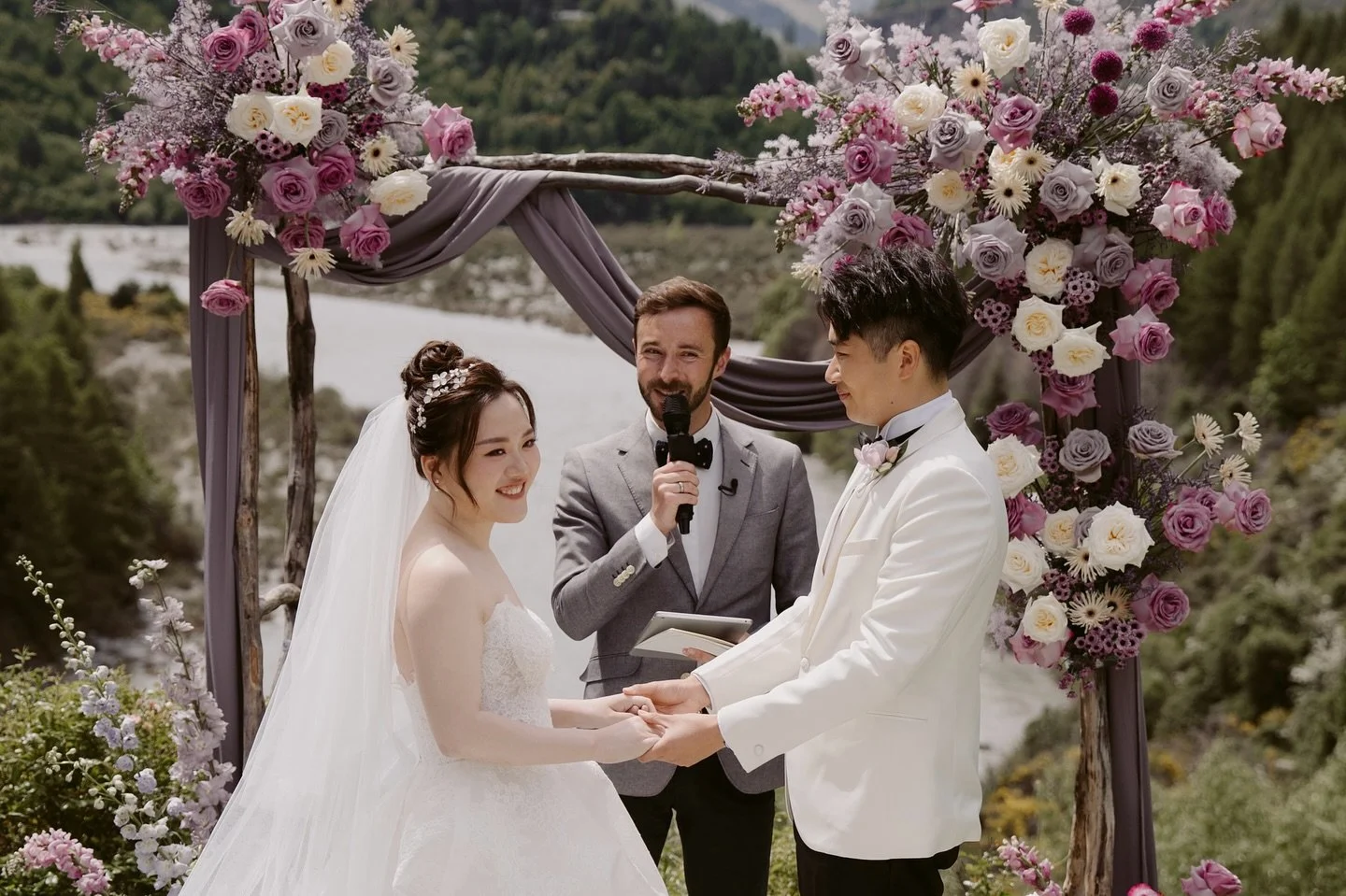 Hank &amp; Tina looking damn fine on their wedding day at the gorgeous Trelawn Place!

Such a pleasure to officiating for them in the presence of their nearest &amp; dearest 🤍

On another note, happy 10th anniversary to the legends over at AMoment W