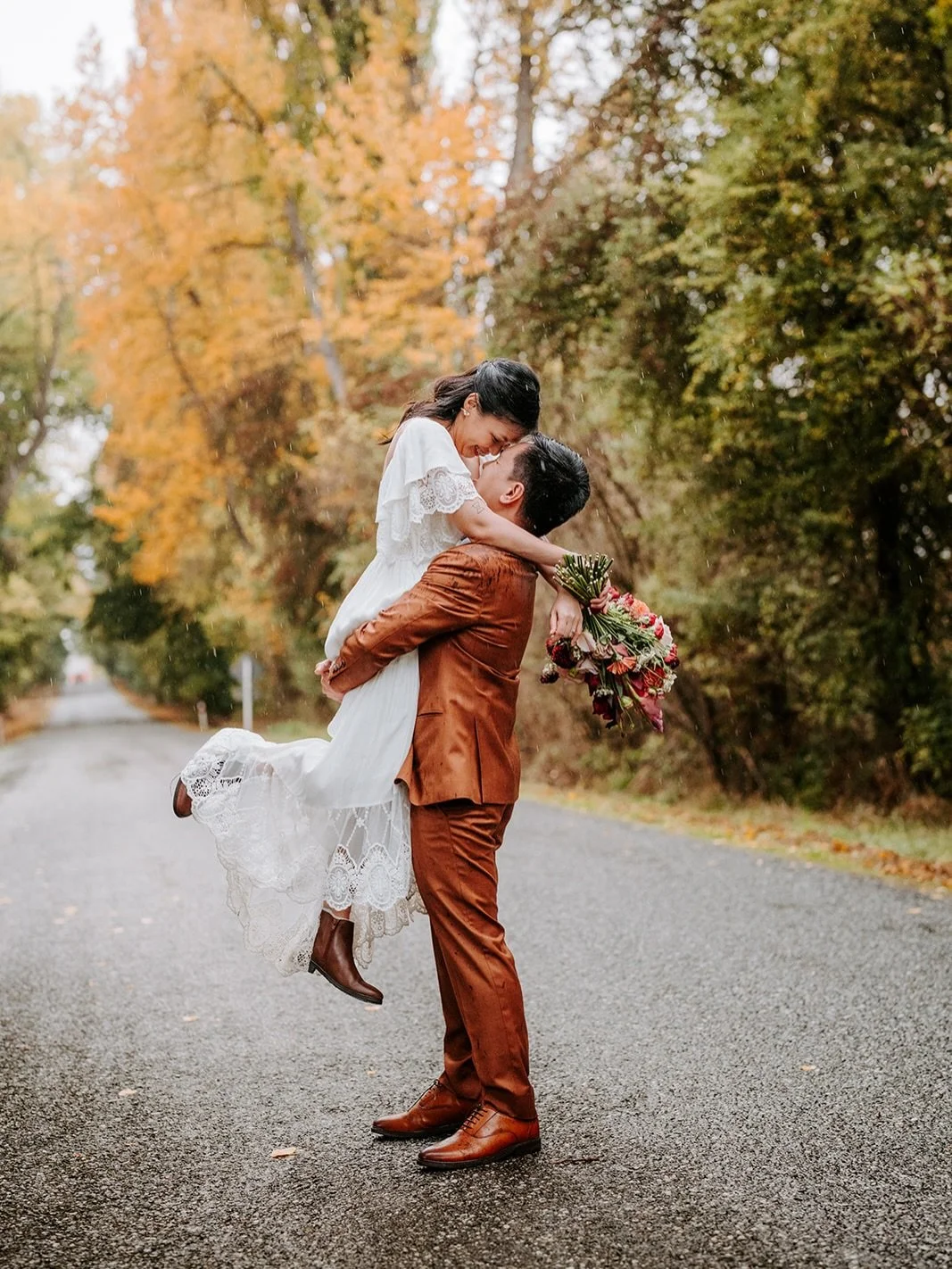 Mark &amp; Mia 🍁 

The ultimate in Autumnal elopement goodness !

Swipe for some very cute inspiration on how to incorporate your faraway fluffy family members too 🐈

Planning &amp; Photography / @lostinlove.nz 
Florals / @bespokeweddingsandevents 