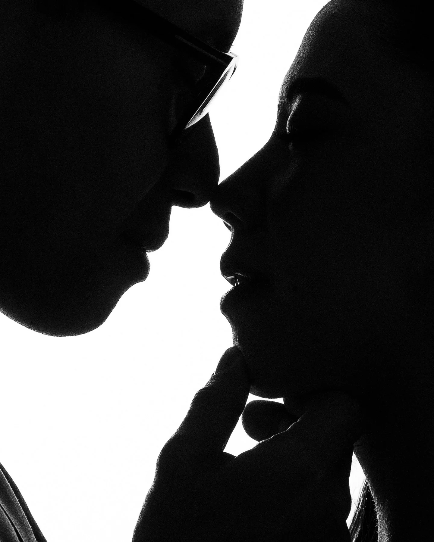 Kelwin &amp; Sarah Engagement Session 💍

#teammo 
www.myiookamoto.com