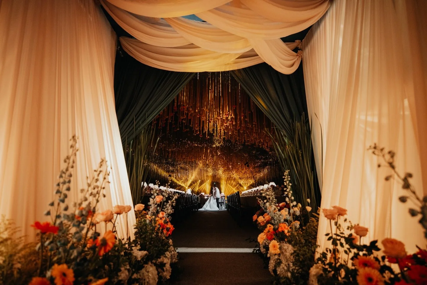 John &amp; Michie Wedding 🌺
Full gallery on our facebook page
#teammo
www.myiookamoto.com