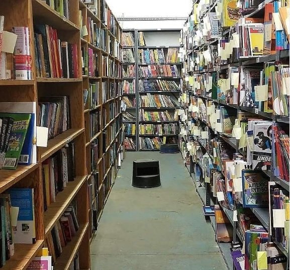 PowellsBookStore.jpg